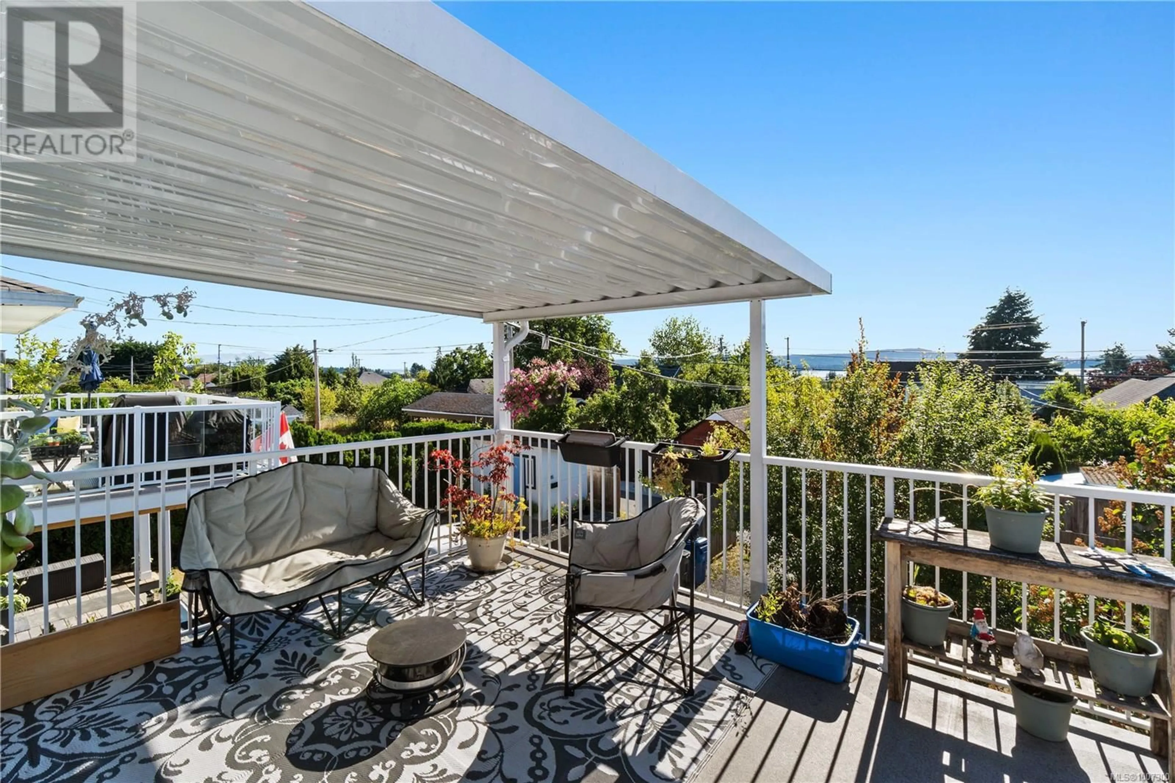 Patio, water/lake/river/ocean view for 51 VIEW STREET, Nanaimo British Columbia V9R4N3