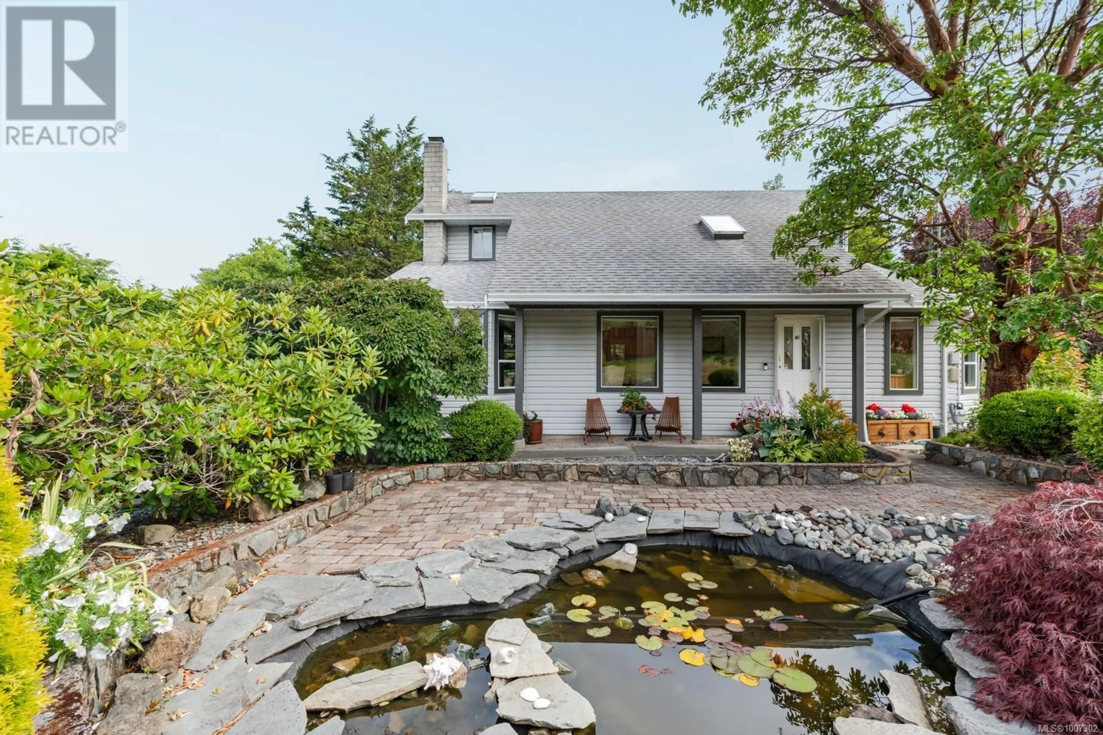 Patio, water/lake/river/ocean view for 1571 WHIFFIN SPIT ROAD, Sooke British Columbia V9Z0T4