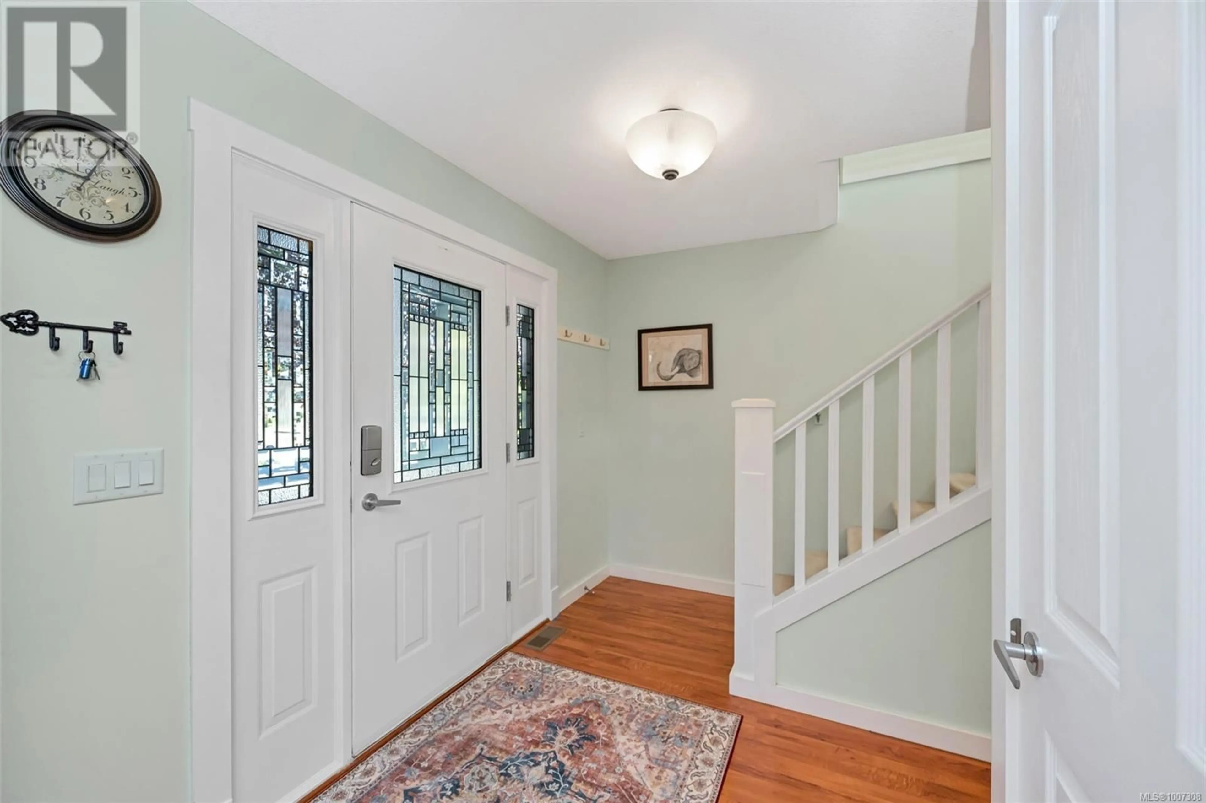 Indoor entryway for 6297 AVERILL DRIVE, Duncan British Columbia V9L2K1
