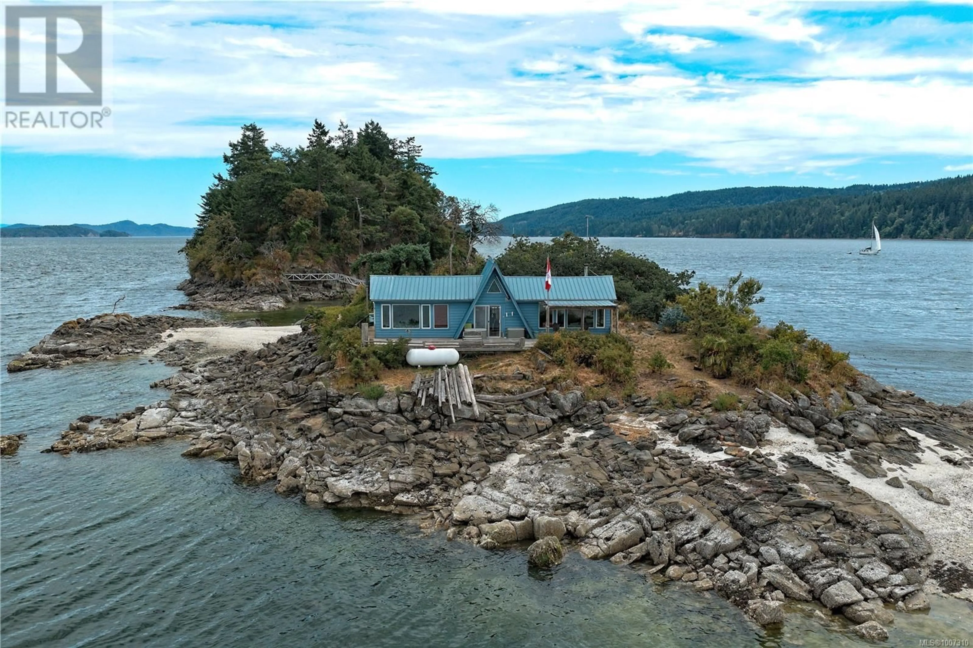 A pic from outside/outdoor area/front of a property/back of a property/a pic from drone, water/lake/river/ocean view for Lot A TWILIGHT ISLAND, Salt Spring British Columbia V8K1X6