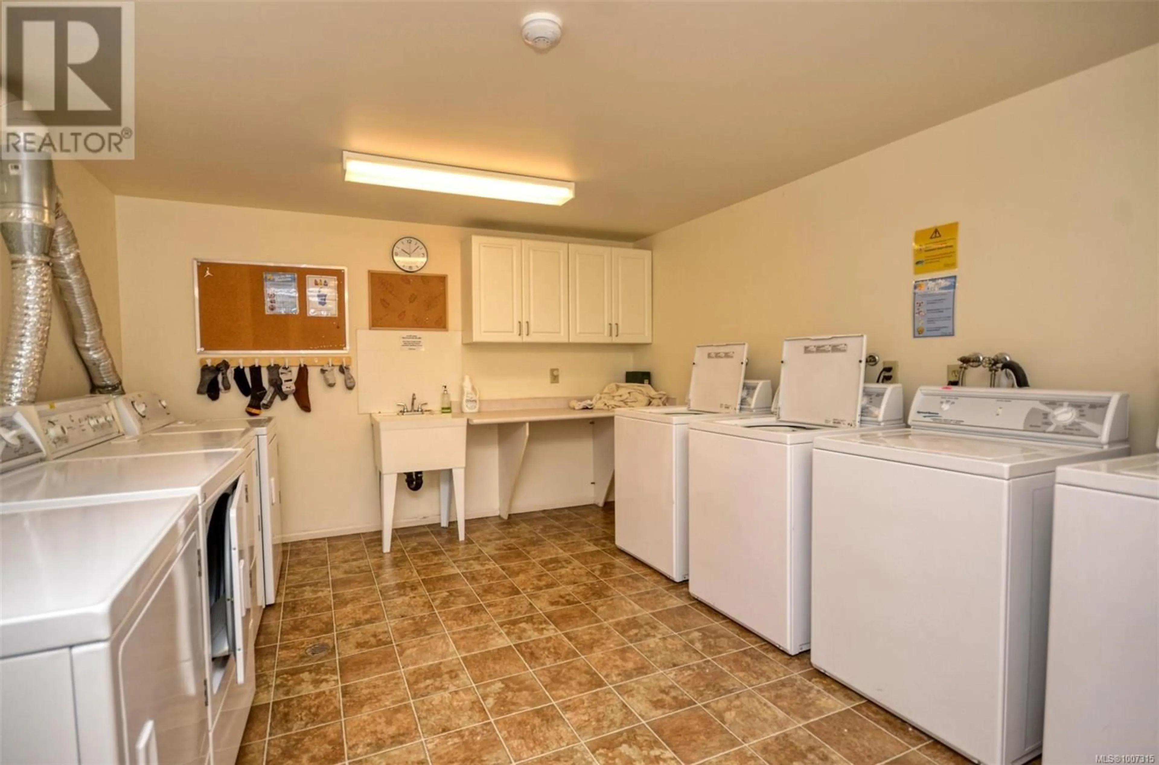 Laundry room for 308 - 3225 ALDER STREET, Victoria British Columbia V8X1P3