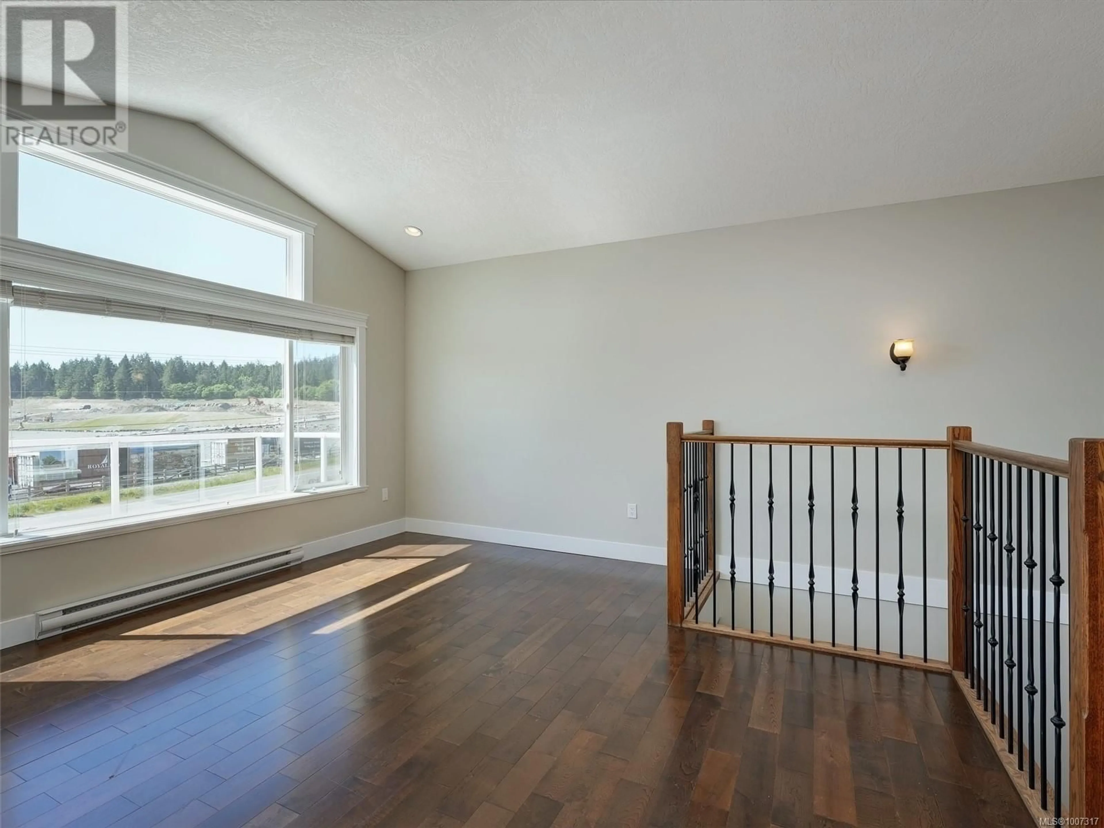 Unknown for 402 LATORIA ROAD, Colwood British Columbia V9C4K7
