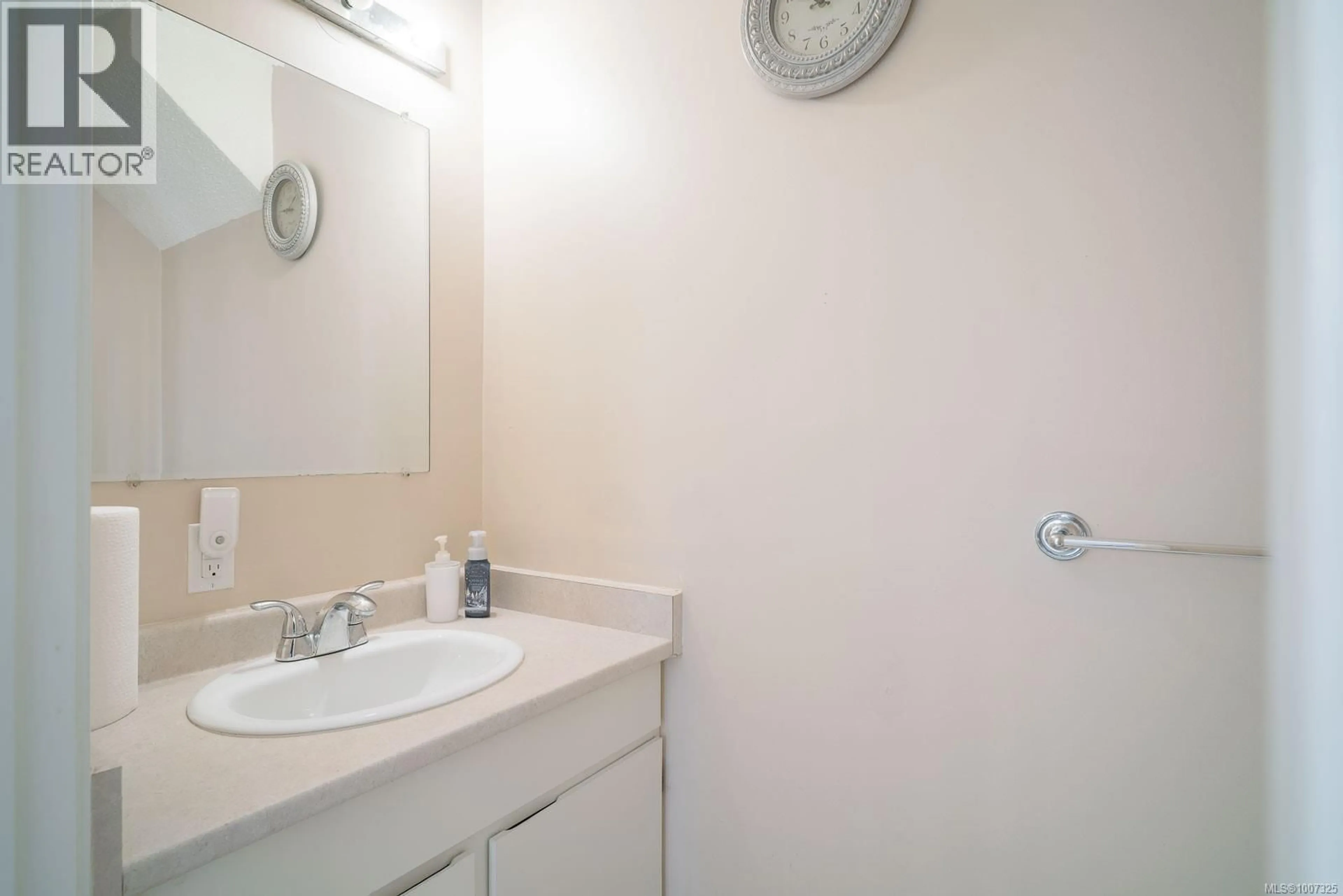 Standard bathroom, unknown for 10 - 444 BRUCE AVENUE, Nanaimo British Columbia V9R5W5