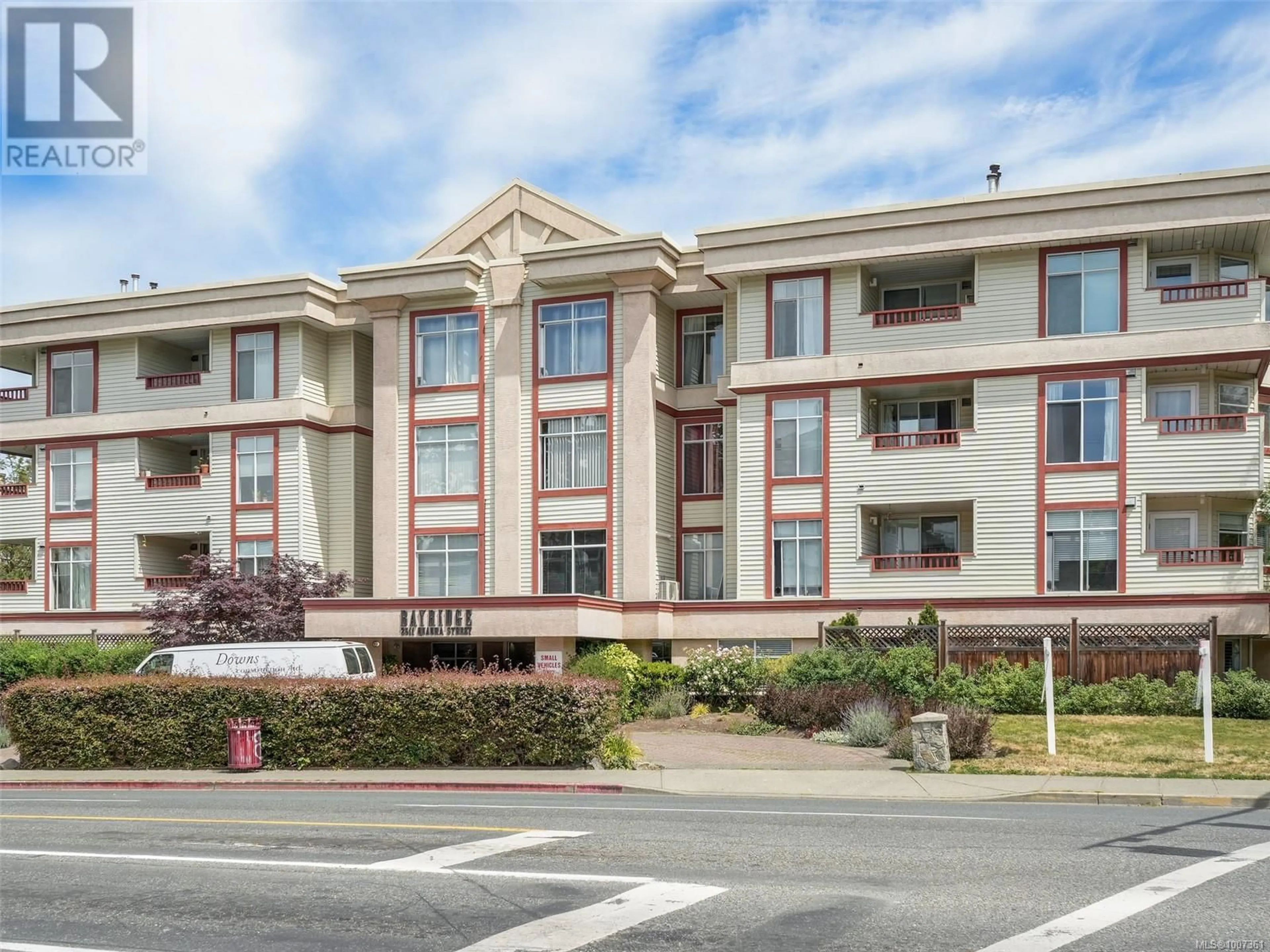 Unknown for 102 - 2511 QUADRA STREET, Victoria British Columbia V8T4E1