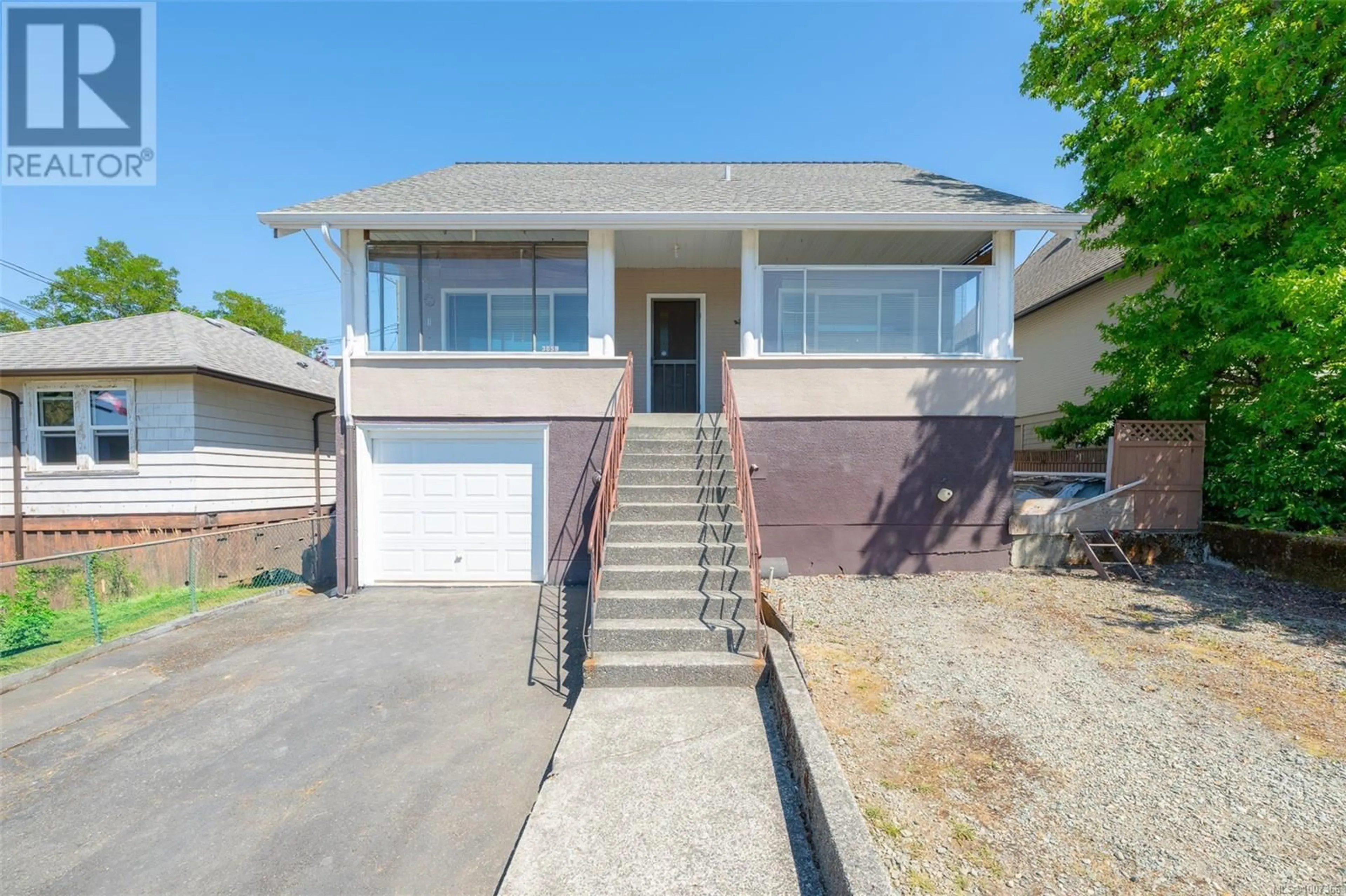 Home with vinyl exterior material, street for 3059 5TH AVENUE, Port Alberni British Columbia V9Y4K5