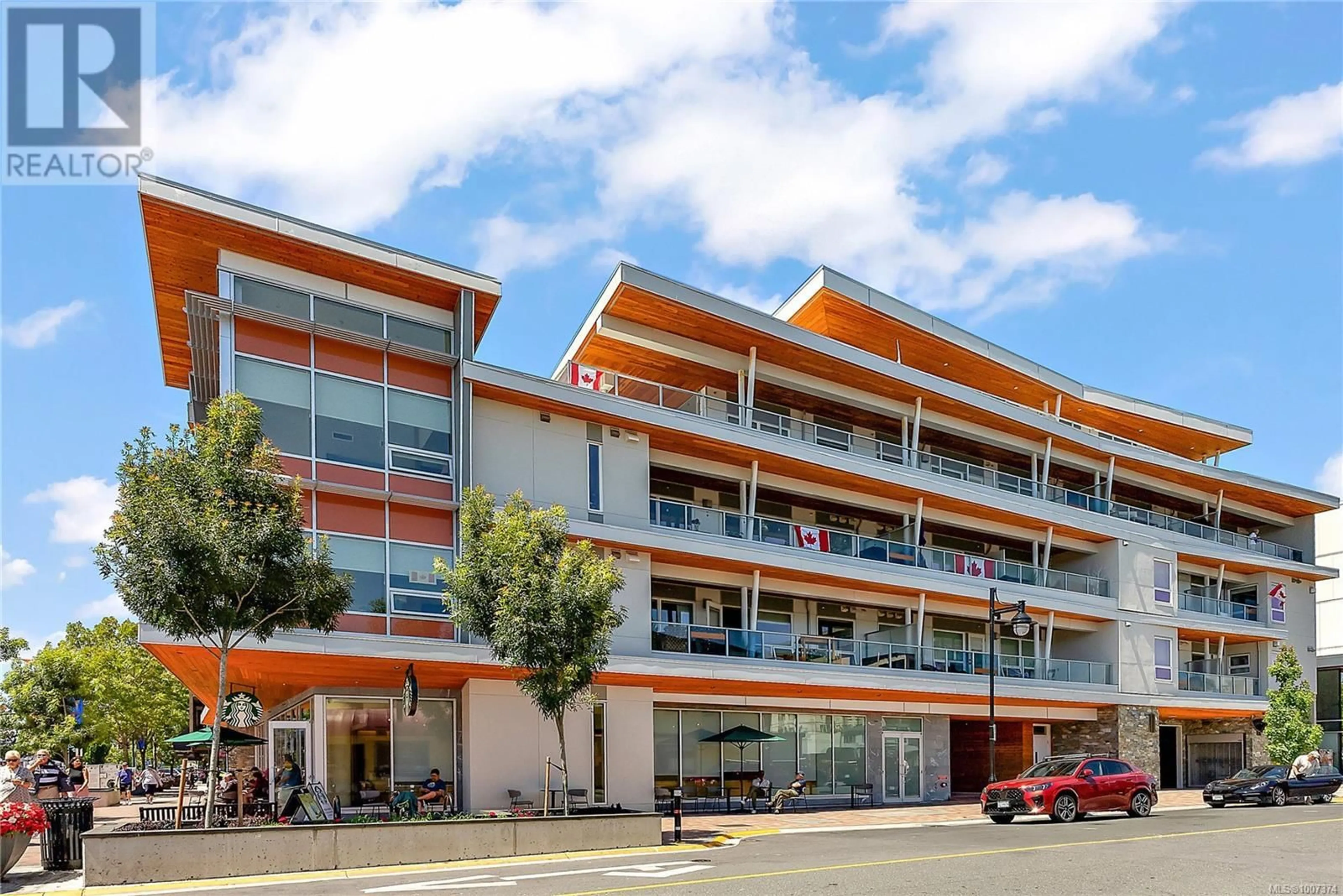 Patio, building for 202 - 9818 FOURTH STREET, Sidney British Columbia V8L1X4