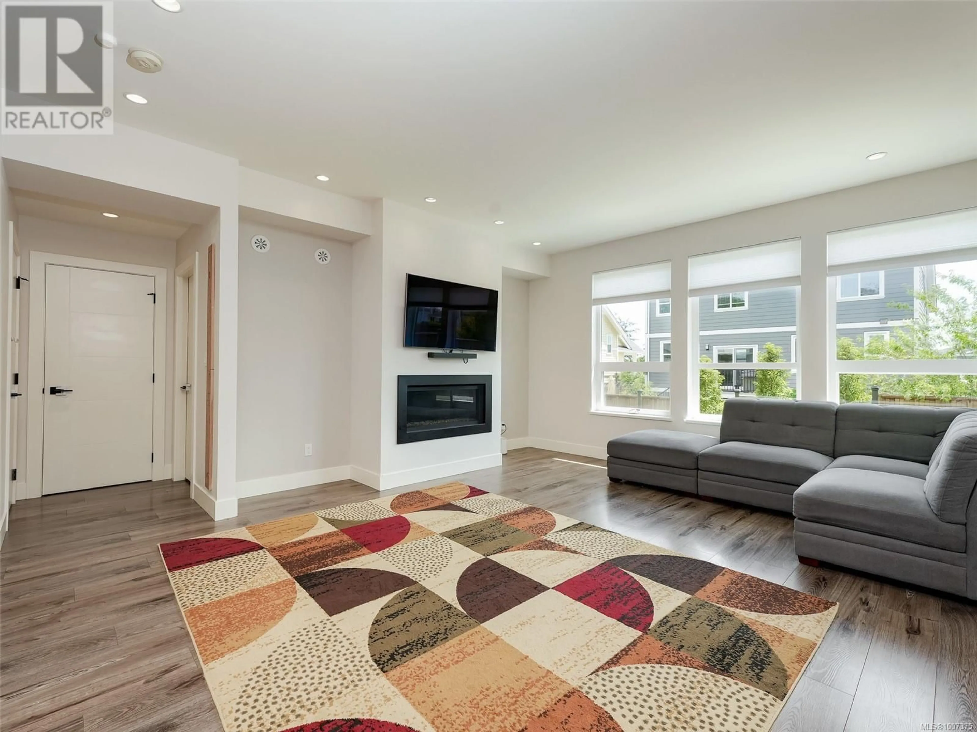 Living room with furniture, unknown for 6545 HELGESEN ROAD, Sooke British Columbia V9Z0V7
