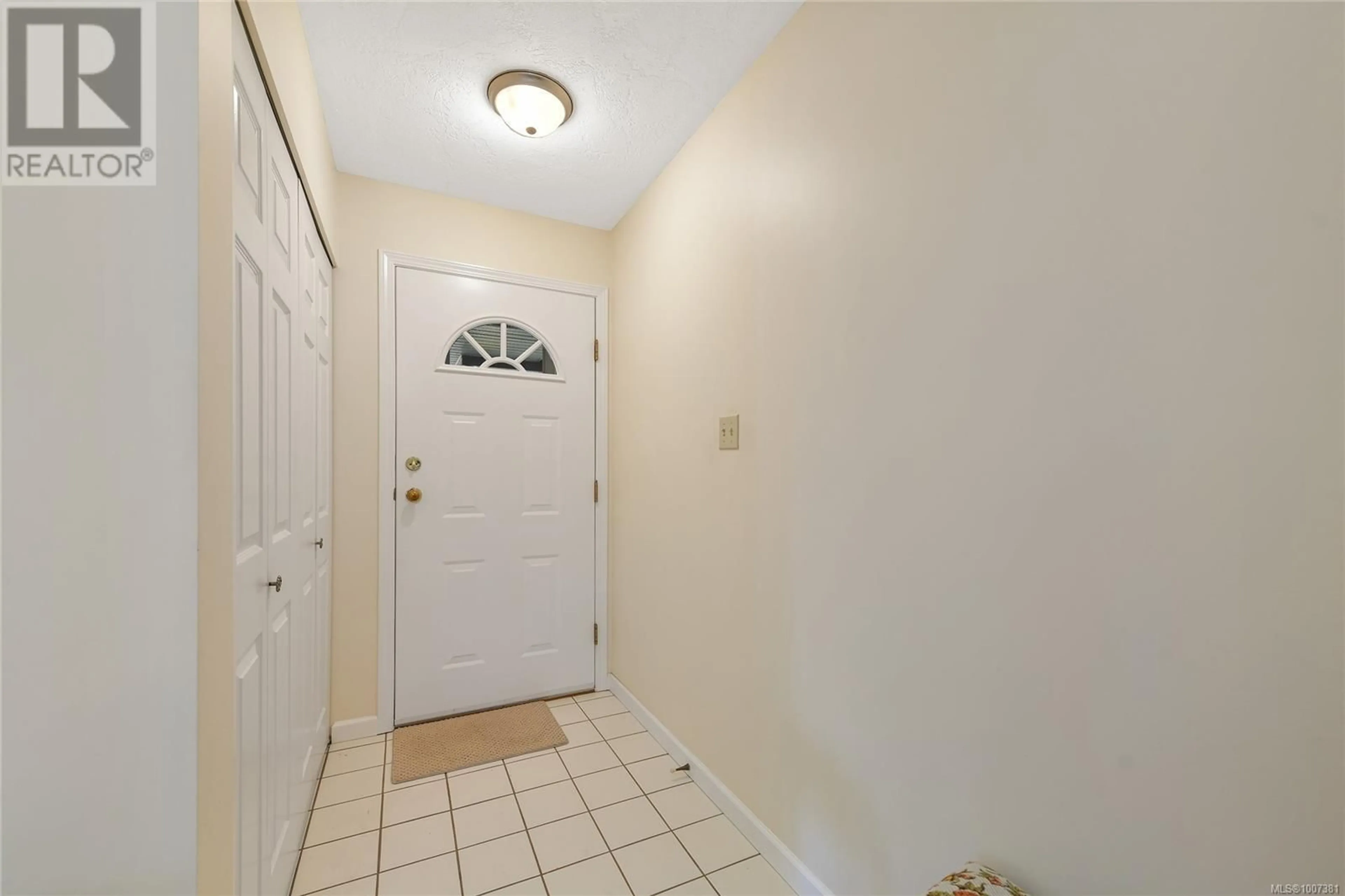 Indoor entryway for 87 - 2600 FERGUSON ROAD, Central Saanich British Columbia V8M2C1