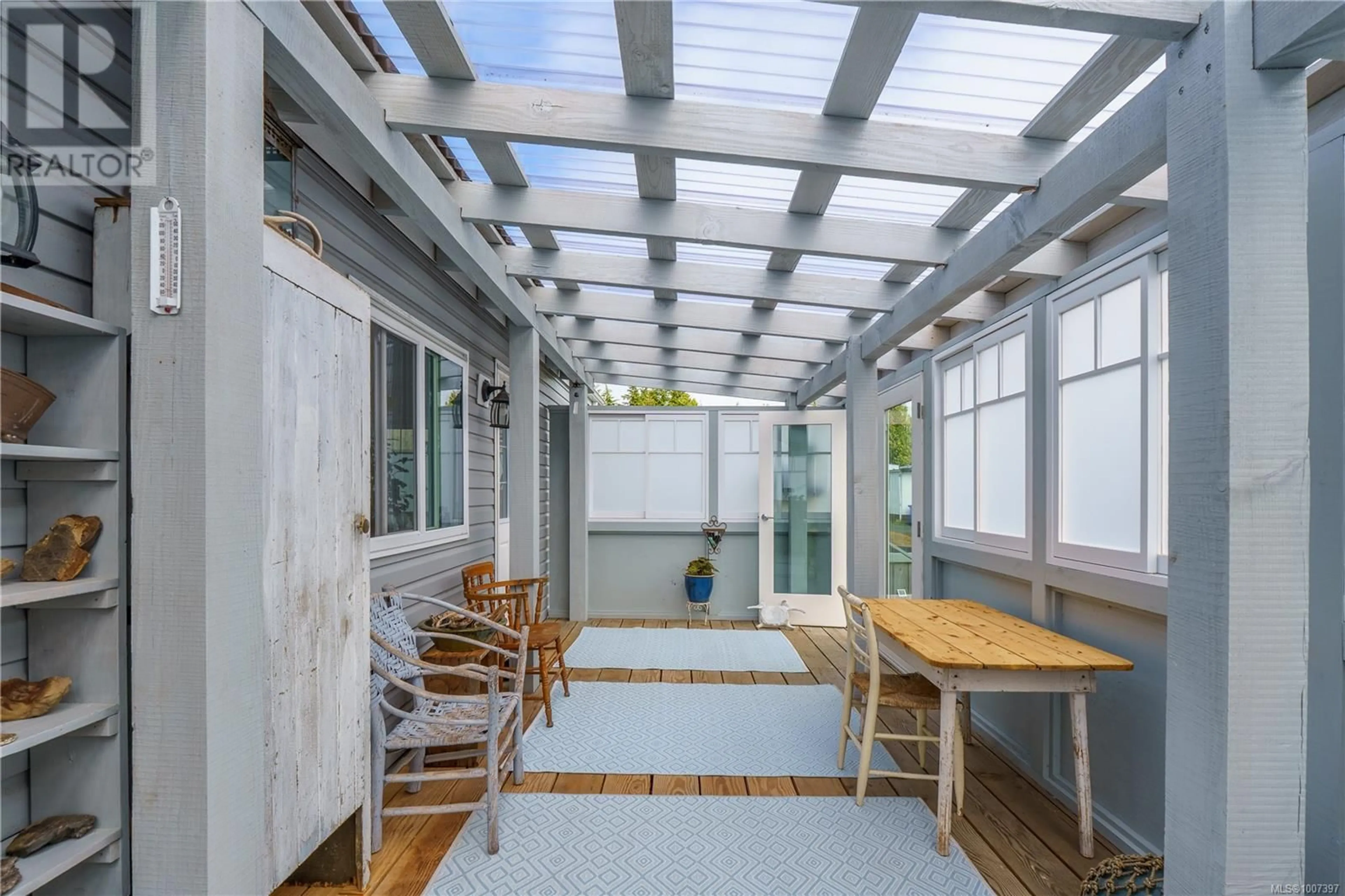 Patio, street for 423 HUMPBACK PLACE, Ucluelet British Columbia V0R3A0