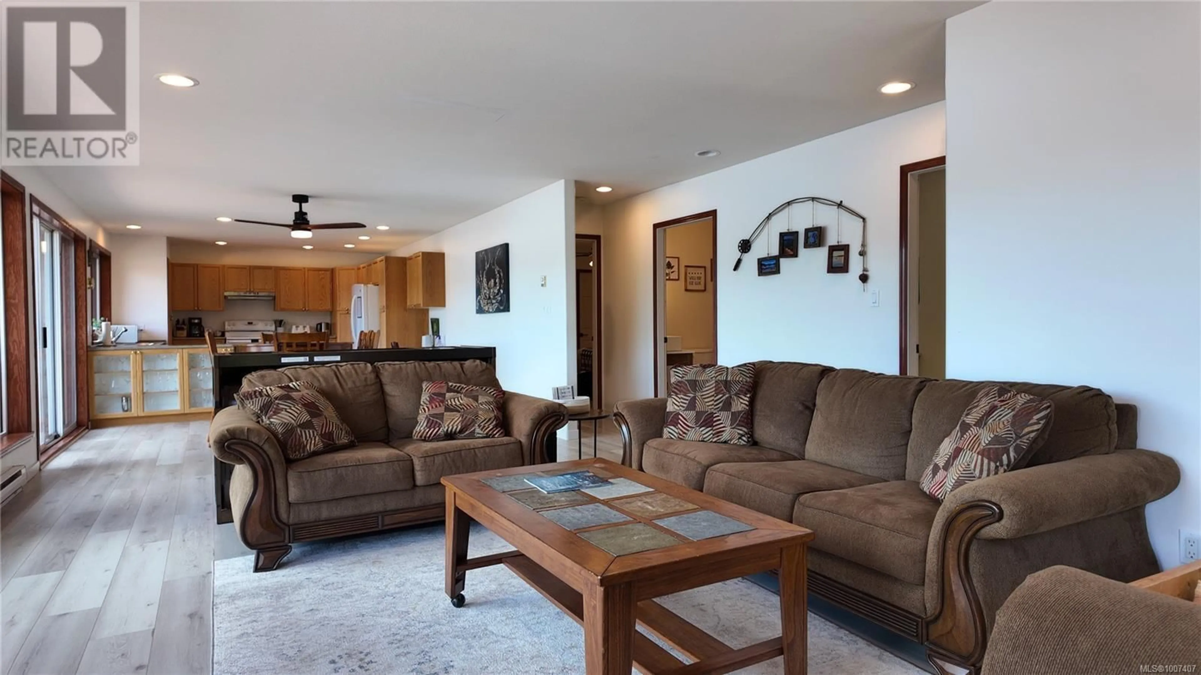 Living room with furniture, unknown for 15078 RIPPLE ROCK ROAD, Campbell River British Columbia V9H1N9