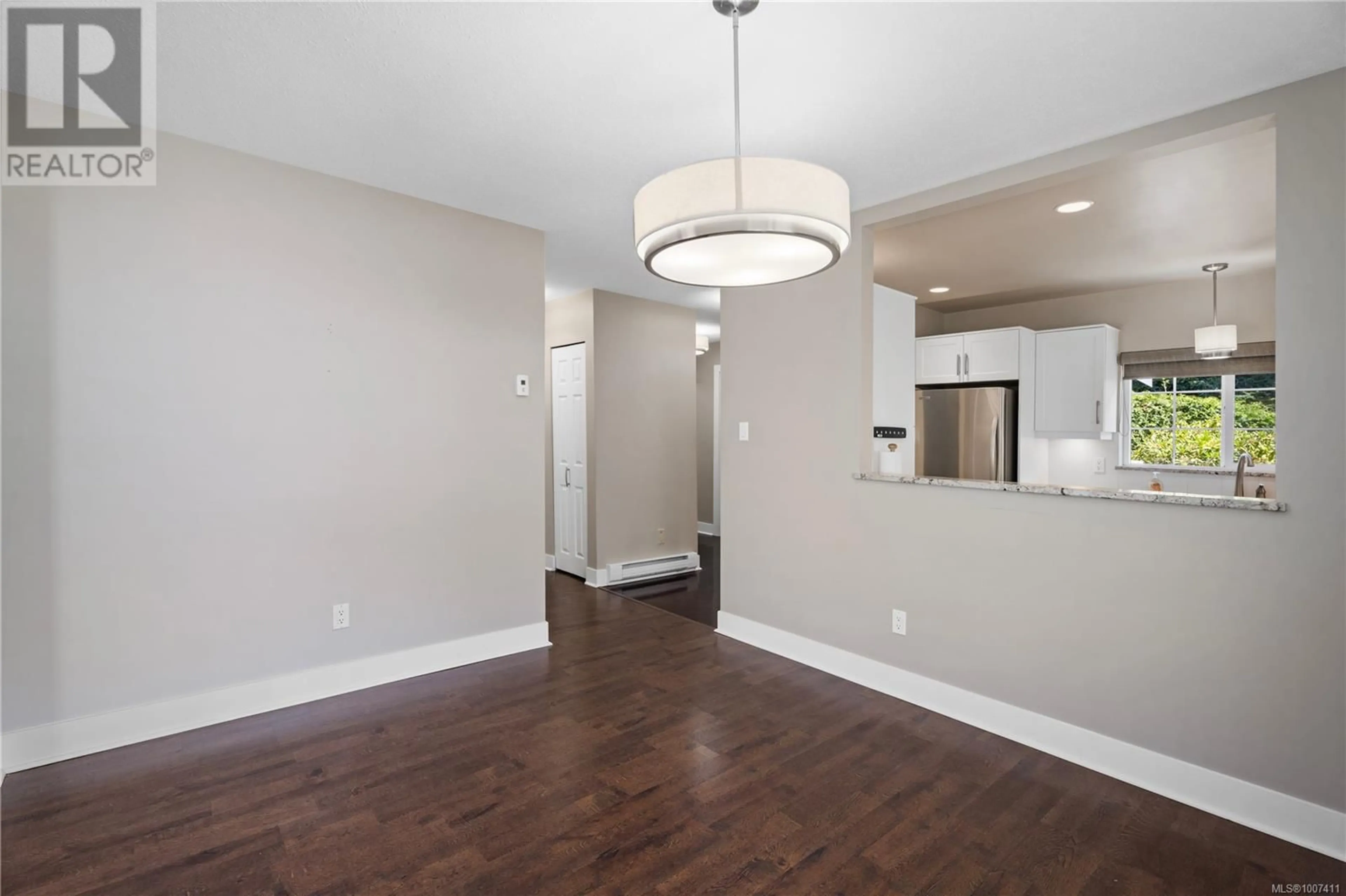A pic of a room for 3693 - 1507 QUEENSBURY AVENUE, Saanich British Columbia V8P5M5