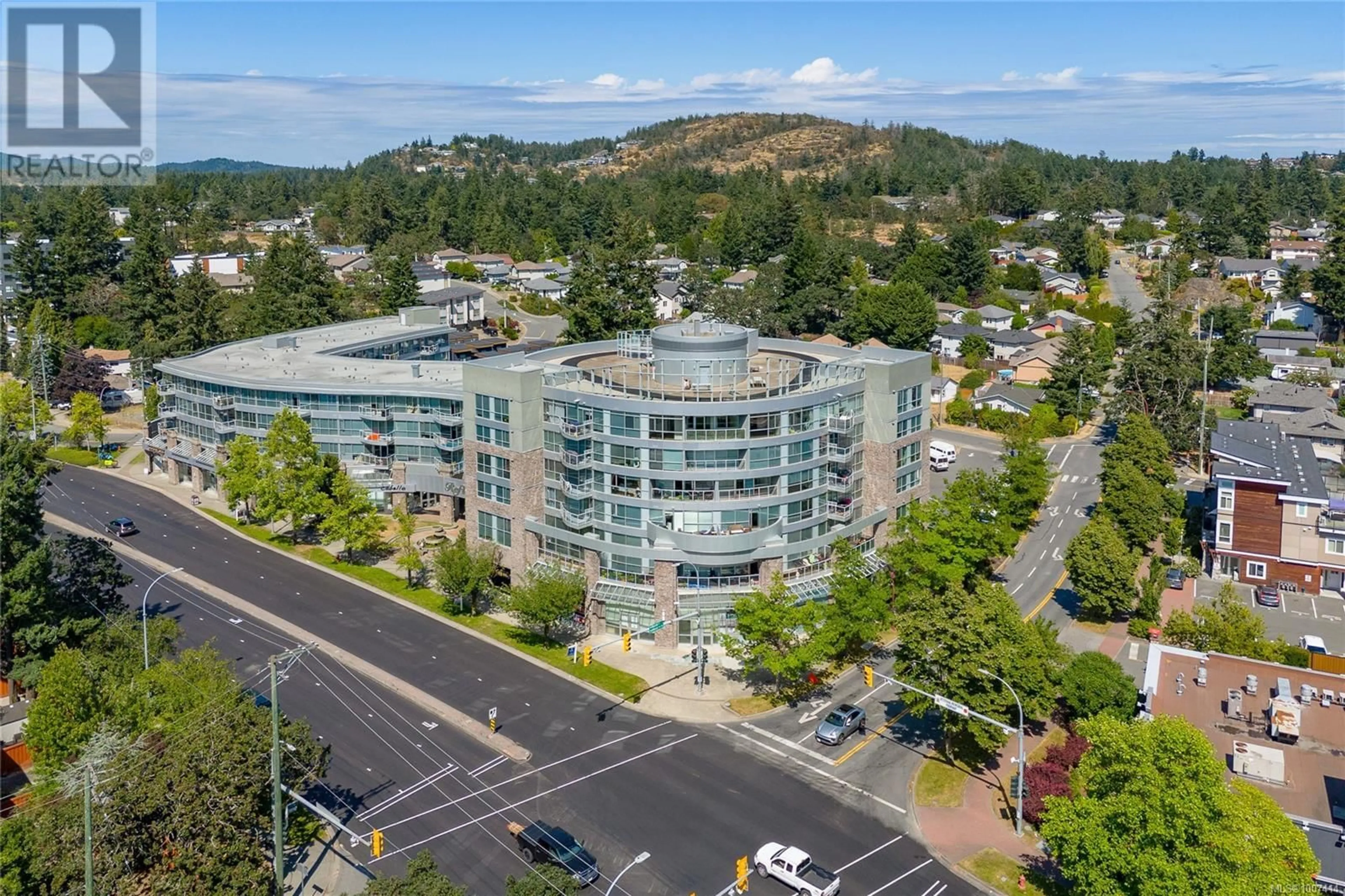 A pic from outside/outdoor area/front of a property/back of a property/a pic from drone, mountain view for 728 - 2745 VETERANS MEMORIAL PARKWAY, Langford British Columbia V8X5C6