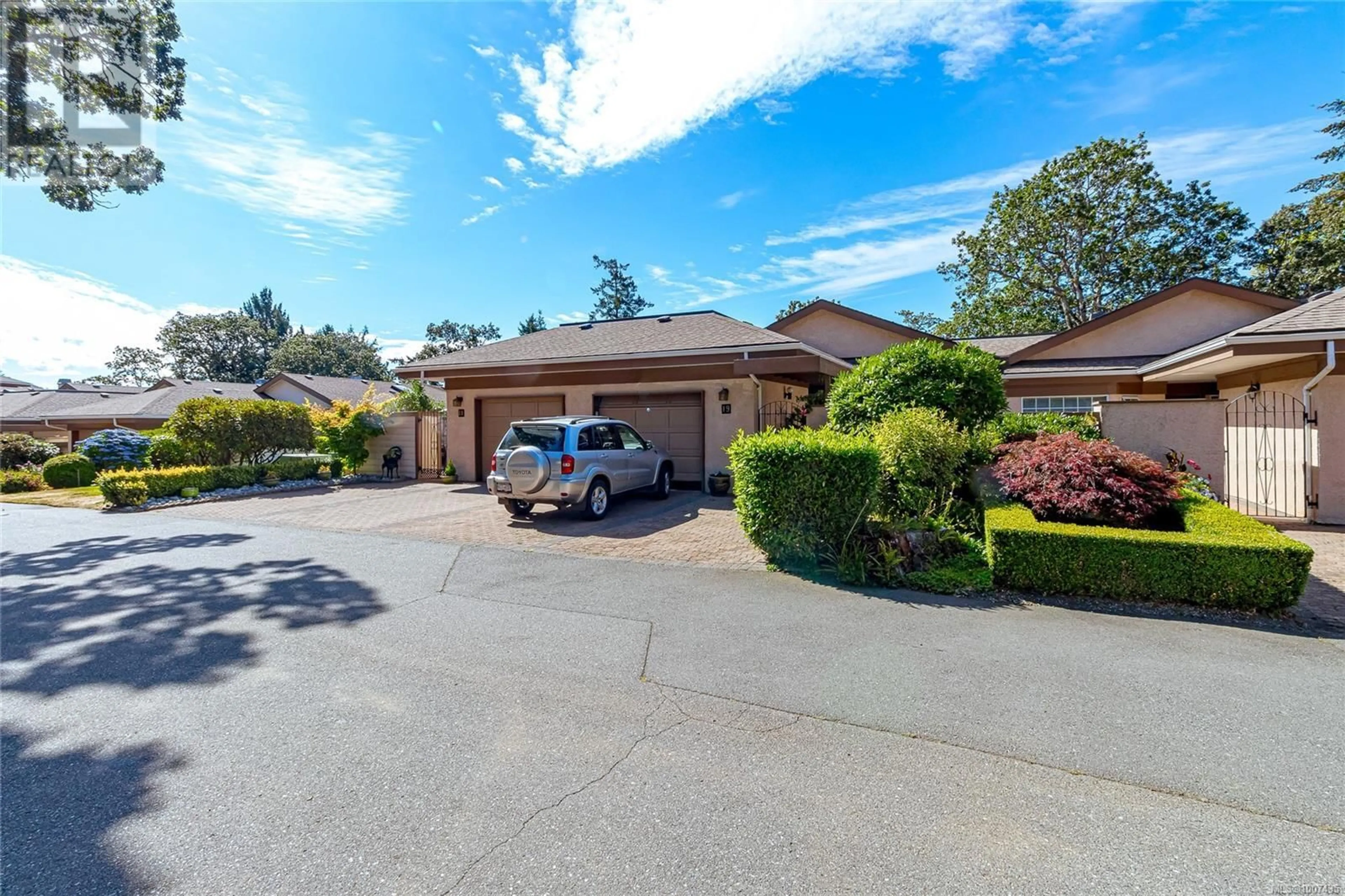A pic from outside/outdoor area/front of a property/back of a property/a pic from drone, street for 19 - 901 KENTWOOD LANE, Saanich British Columbia V8Y2Y6