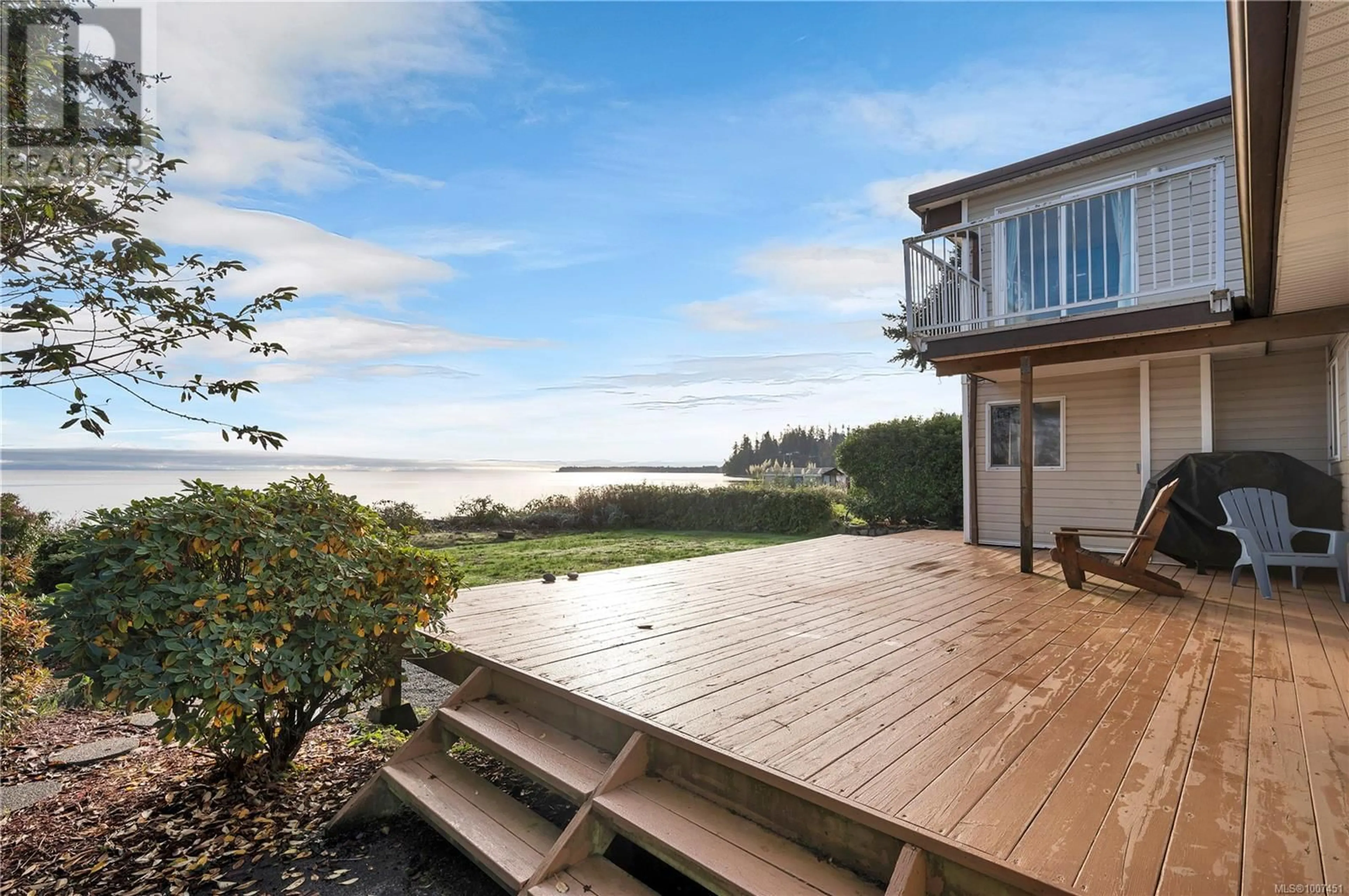 Patio, water/lake/river/ocean view for 4007 ISLAND HIGHWAY SOUTH, Campbell River British Columbia V9H1G4
