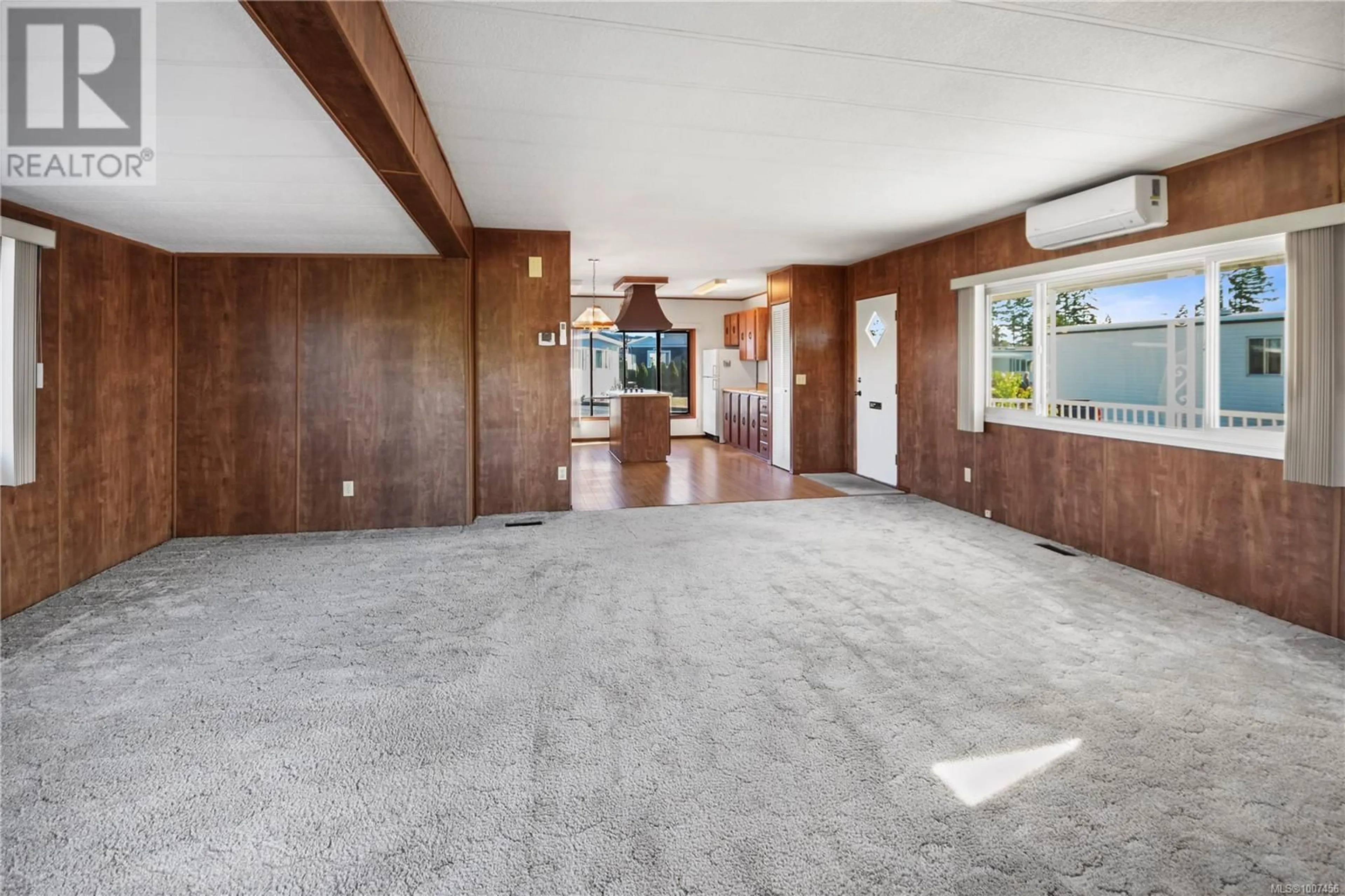 Indoor foyer for 52 - 6325 METRAL DRIVE, Nanaimo British Columbia V9T6P9