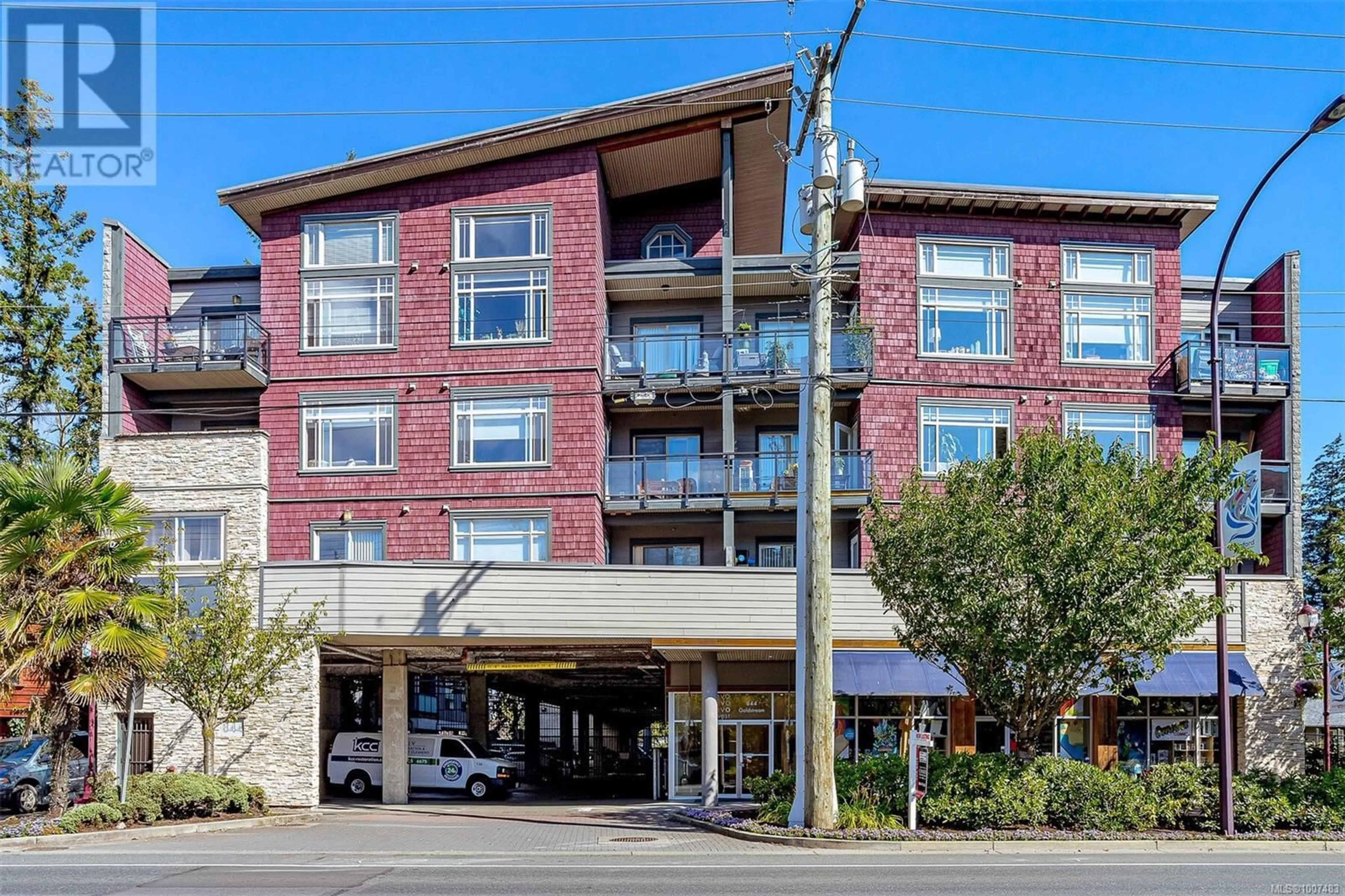 Indoor foyer for 404 - 844 GOLDSTREAM AVENUE, Langford British Columbia V9B2X7