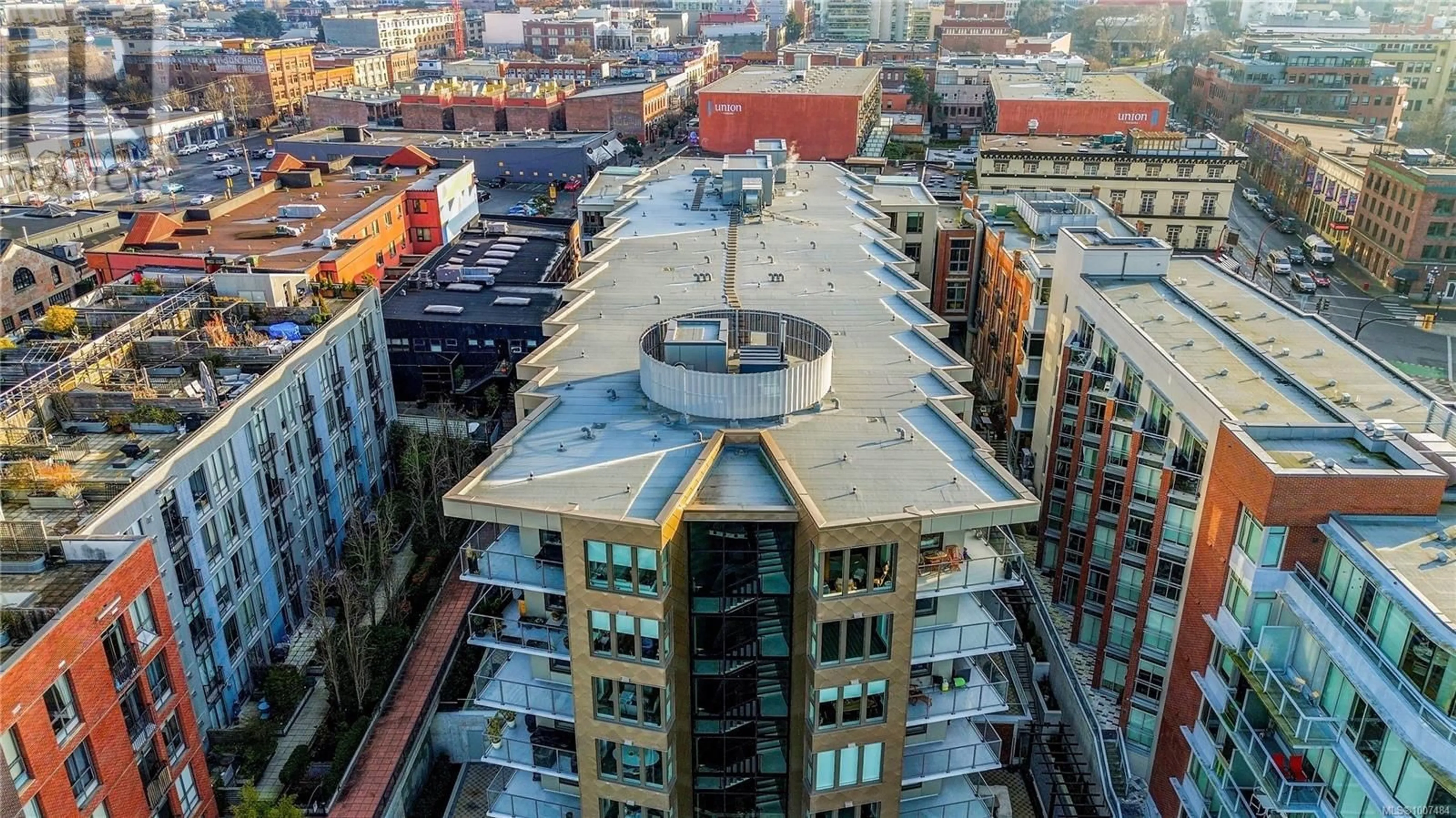 A pic from outside/outdoor area/front of a property/back of a property/a pic from drone, city buildings view from balcony for 710 - 1628 STORE STREET, Victoria British Columbia V8W3K3
