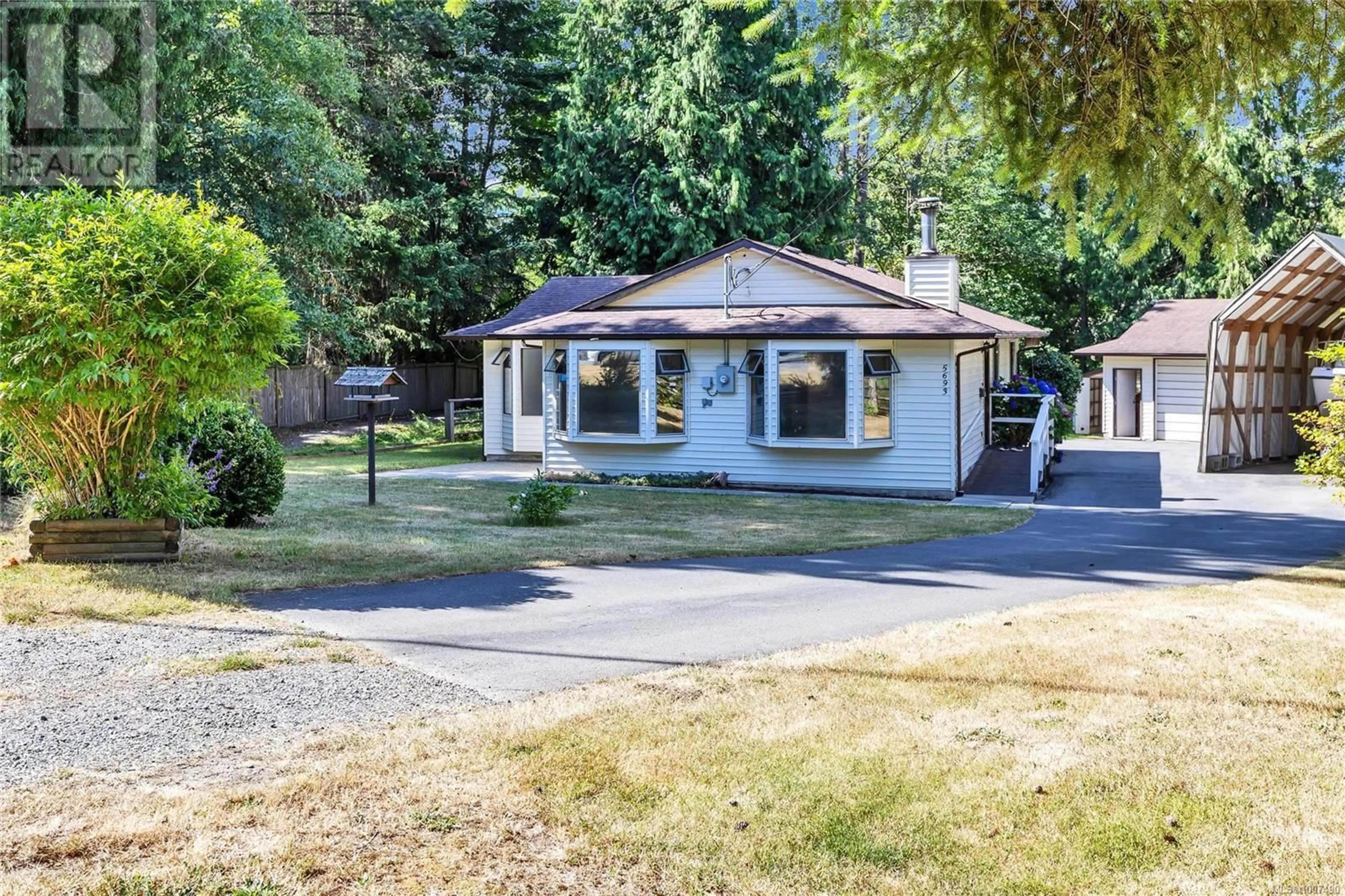 Unknown for 5693 AMSTERDAM CRESCENT, Nanaimo British Columbia V9T2M8