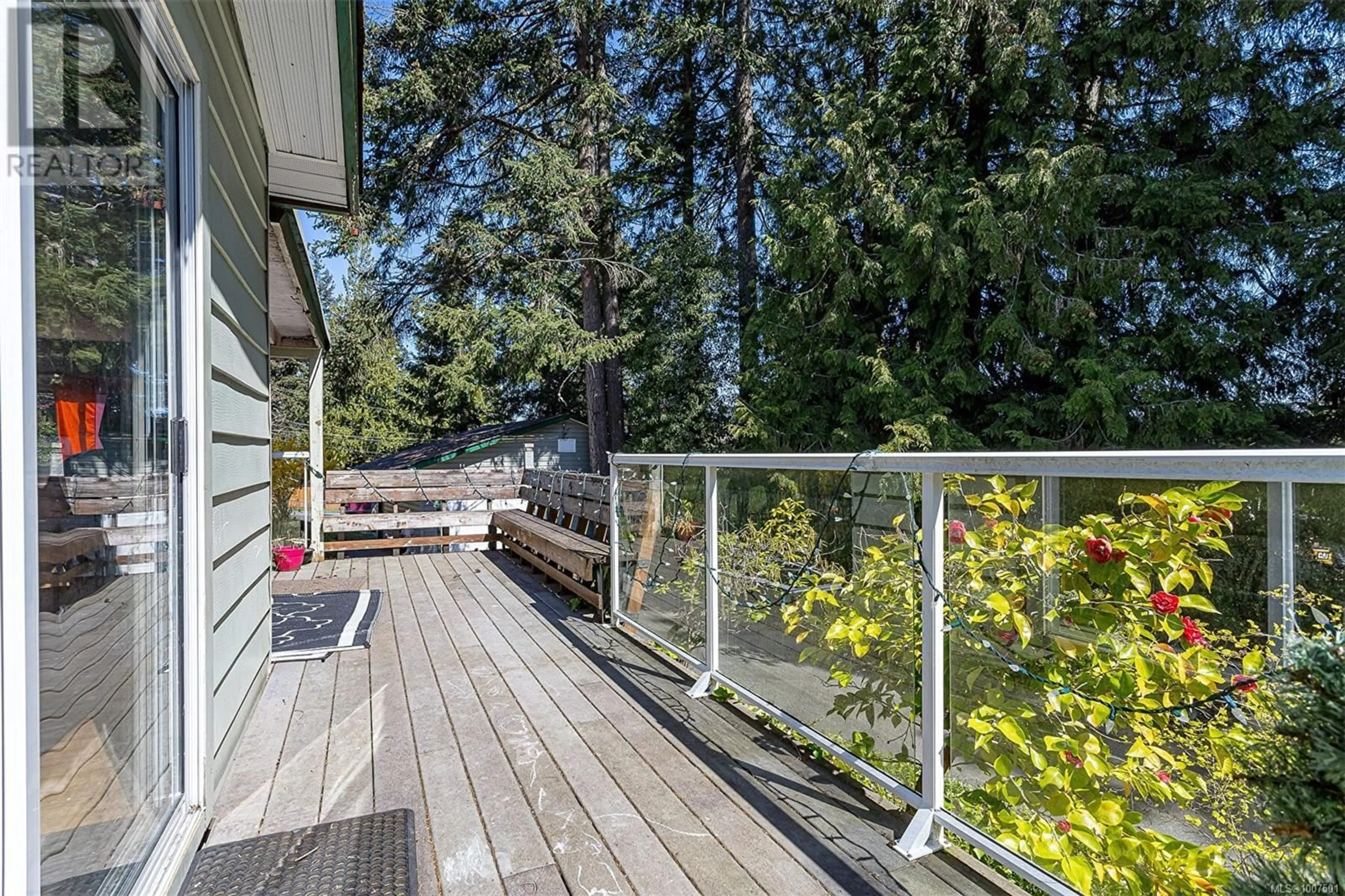 Patio, water/lake/river/ocean view for 7056 AULDS ROAD, Lantzville British Columbia V0R2H0