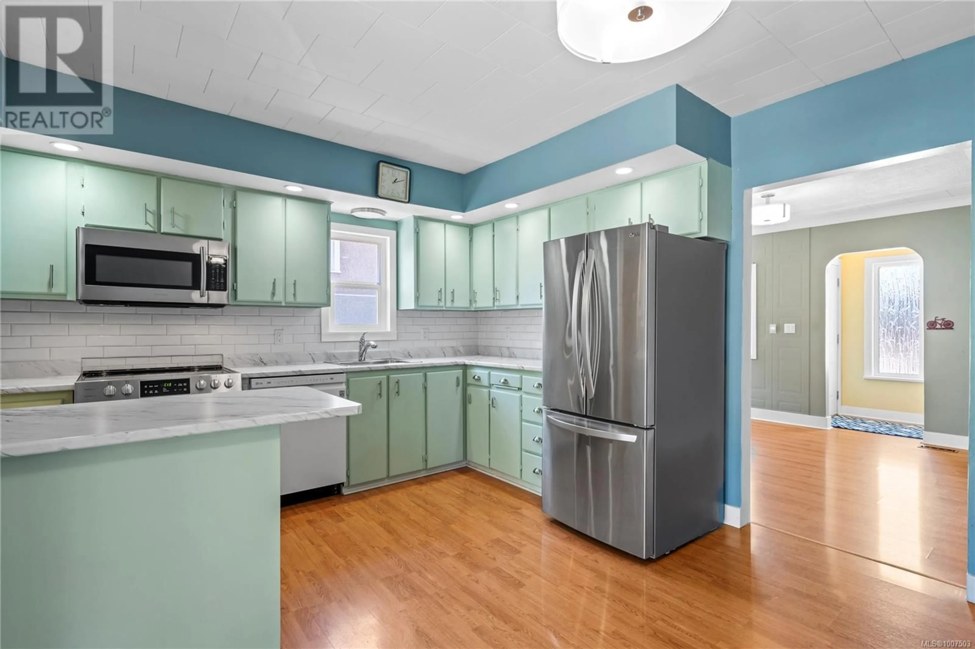 Standard kitchen, unknown for 3773 14TH AVENUE, Port Alberni British Columbia V9Y5B8