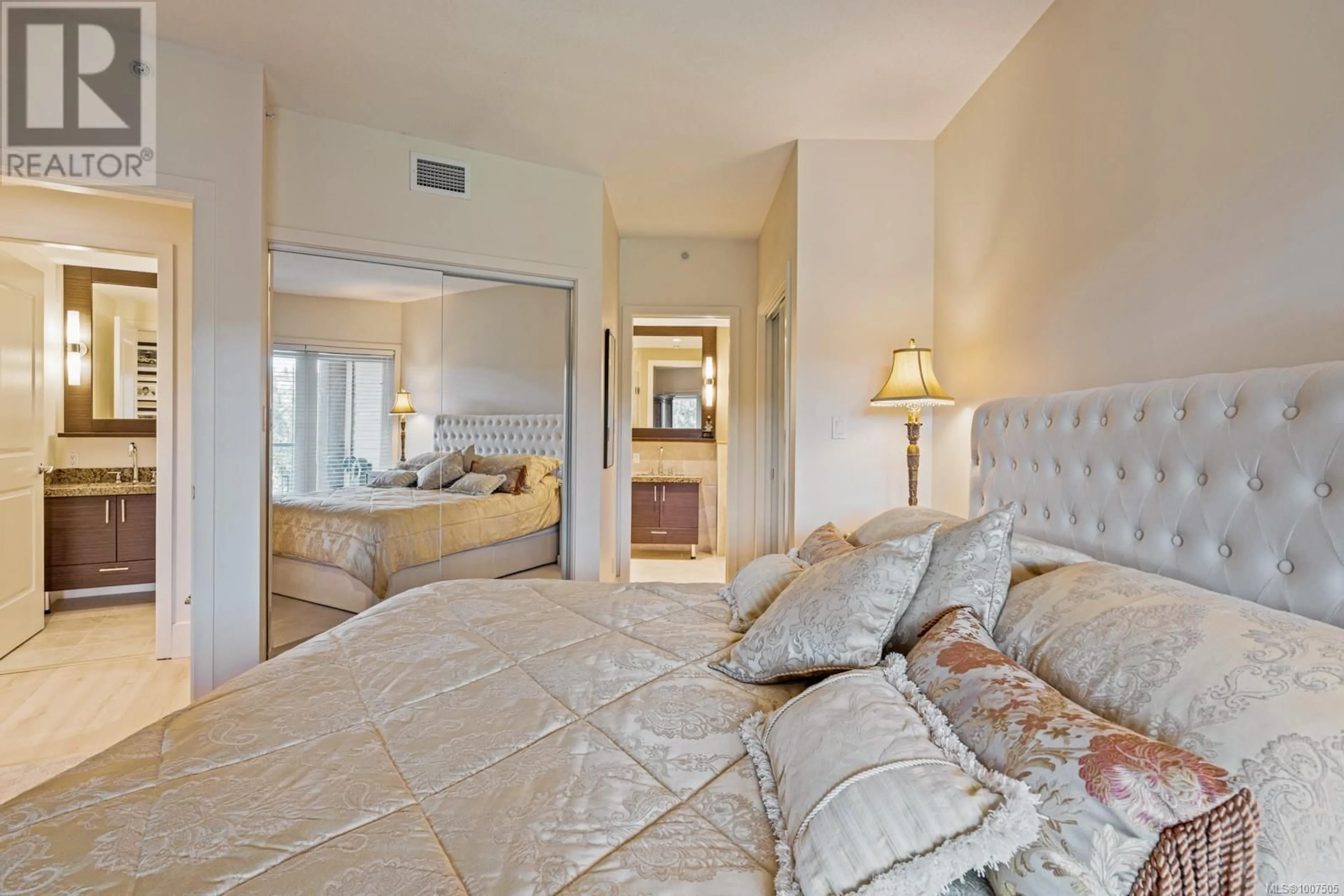 Bedroom with bed, unknown for 610 - 1400 LYNBURNE PLACE, Langford British Columbia V9B0A4