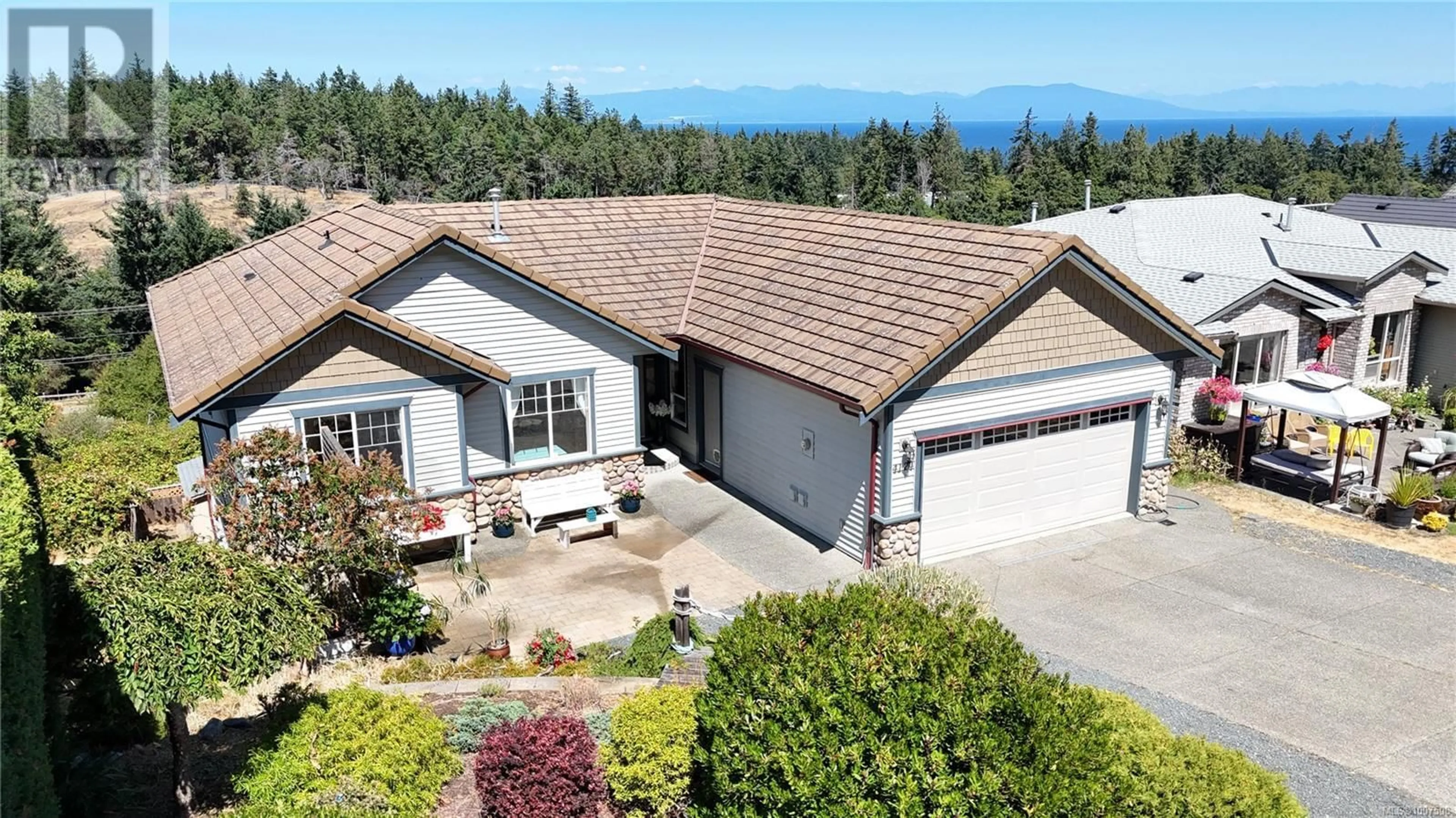 Home with vinyl exterior material, mountain view for 4124 GULFVIEW DRIVE, Nanaimo British Columbia V9T6G3