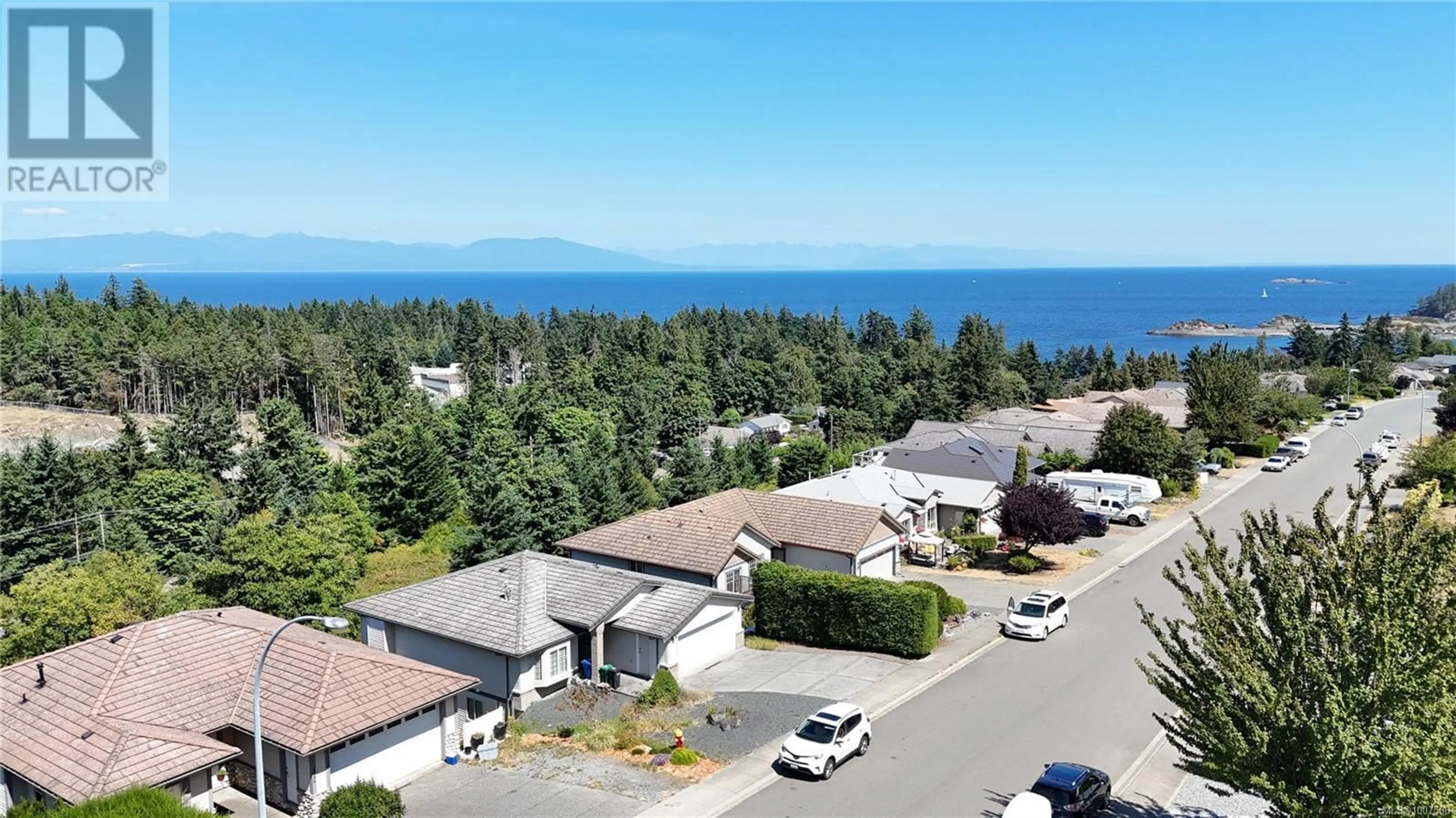 A pic from outside/outdoor area/front of a property/back of a property/a pic from drone, water/lake/river/ocean view for 4124 GULFVIEW DRIVE, Nanaimo British Columbia V9T6G3