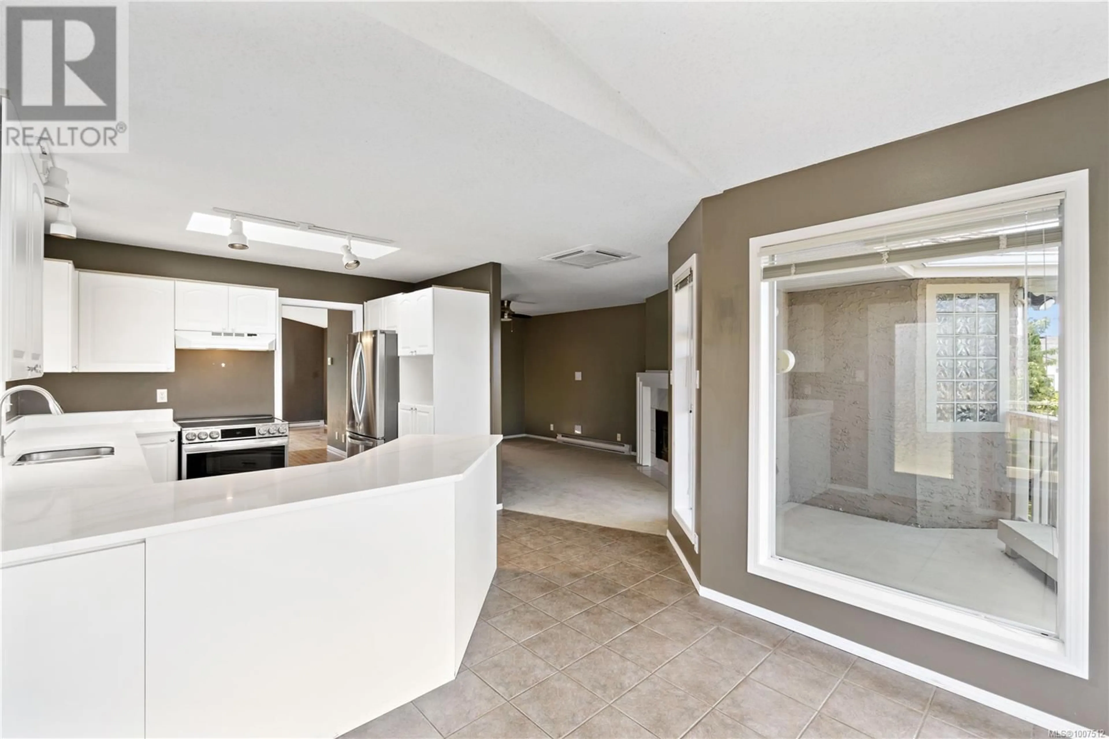 Indoor foyer for 6268 SECHELT DRIVE, Nanaimo British Columbia V9V1C9