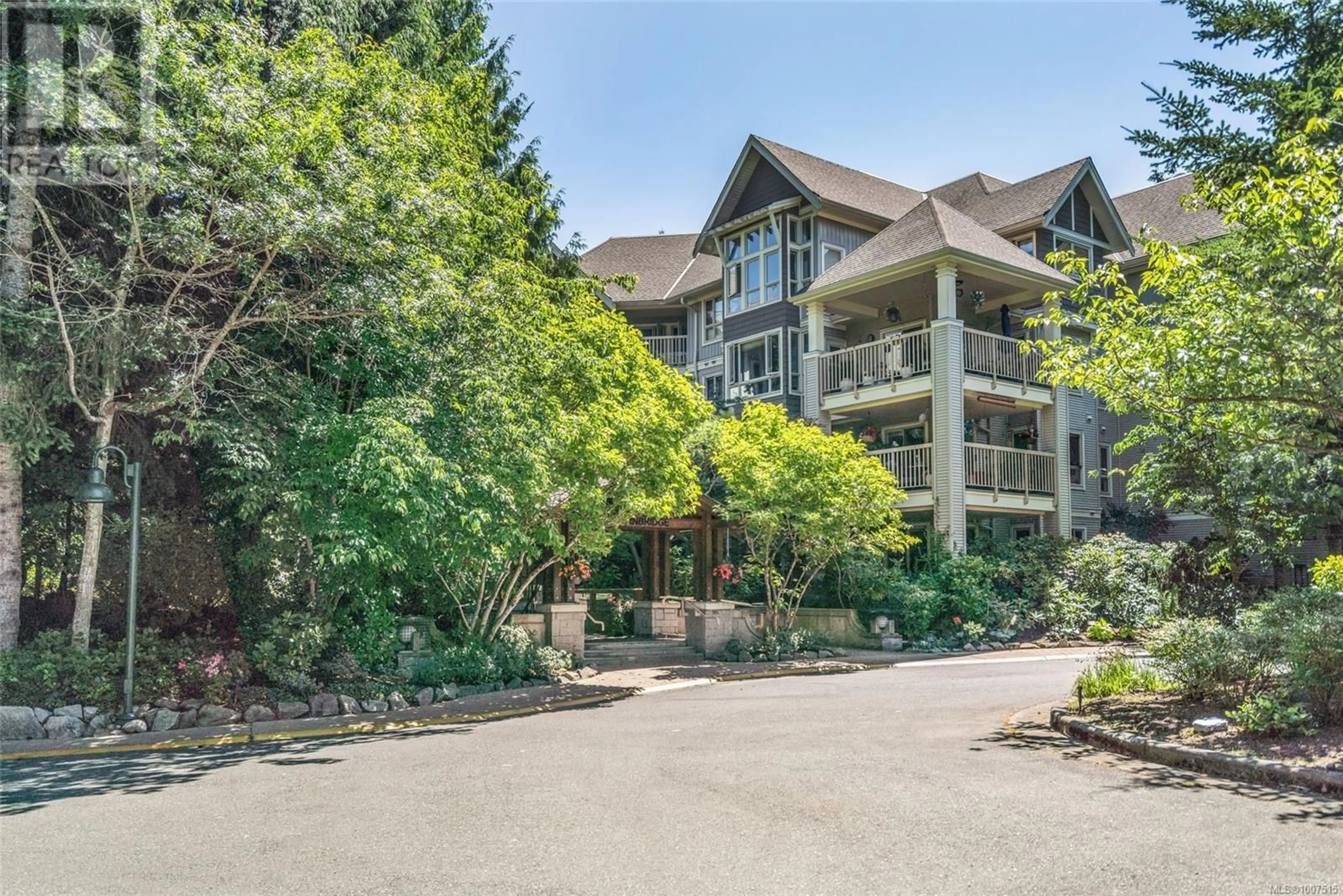 Indoor foyer for 317 - 5670 EDGEWATER LANE, Nanaimo British Columbia V9T6K1