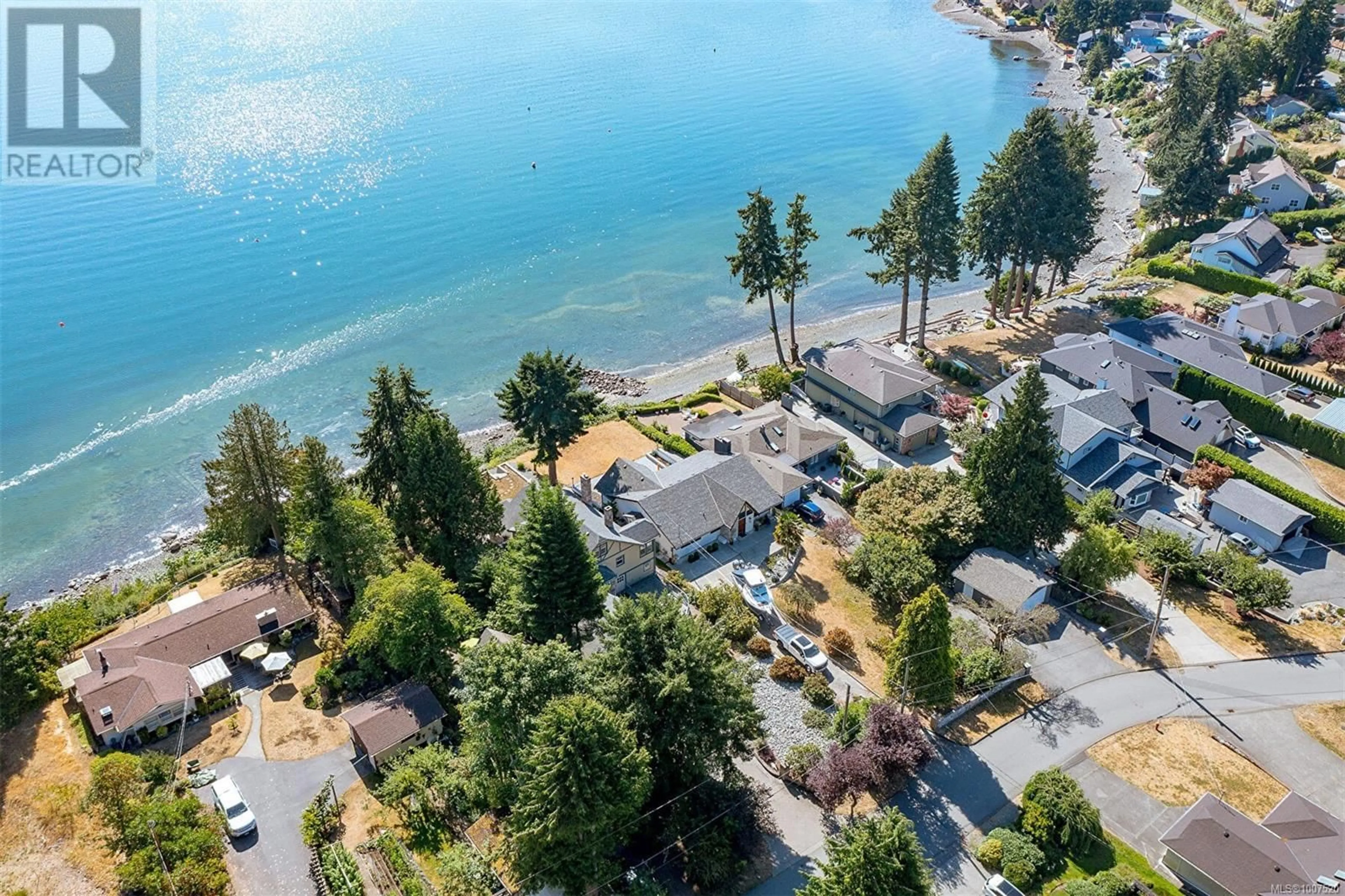 A pic from outside/outdoor area/front of a property/back of a property/a pic from drone, water/lake/river/ocean view for 297 GILL ROAD, Ladysmith British Columbia V9G1X9