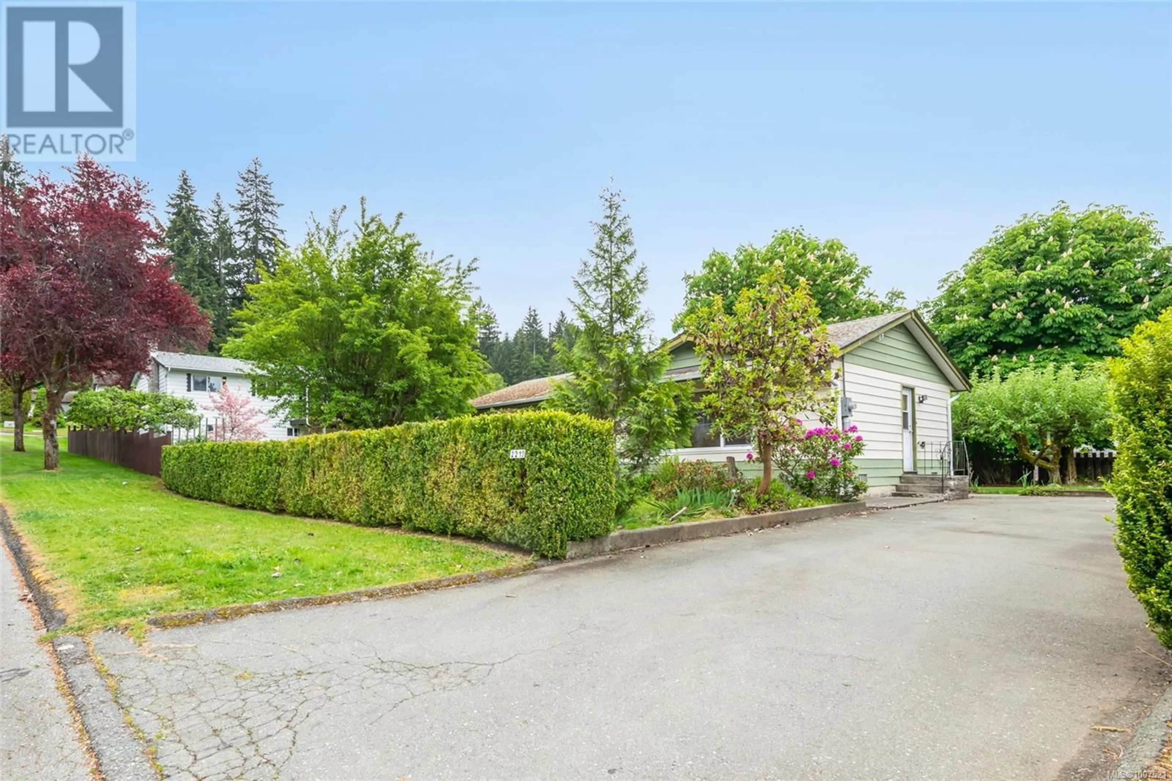 A pic from outside/outdoor area/front of a property/back of a property/a pic from drone, street for 2210 HAMILTON DRIVE, Port Alberni British Columbia V9Y1B6