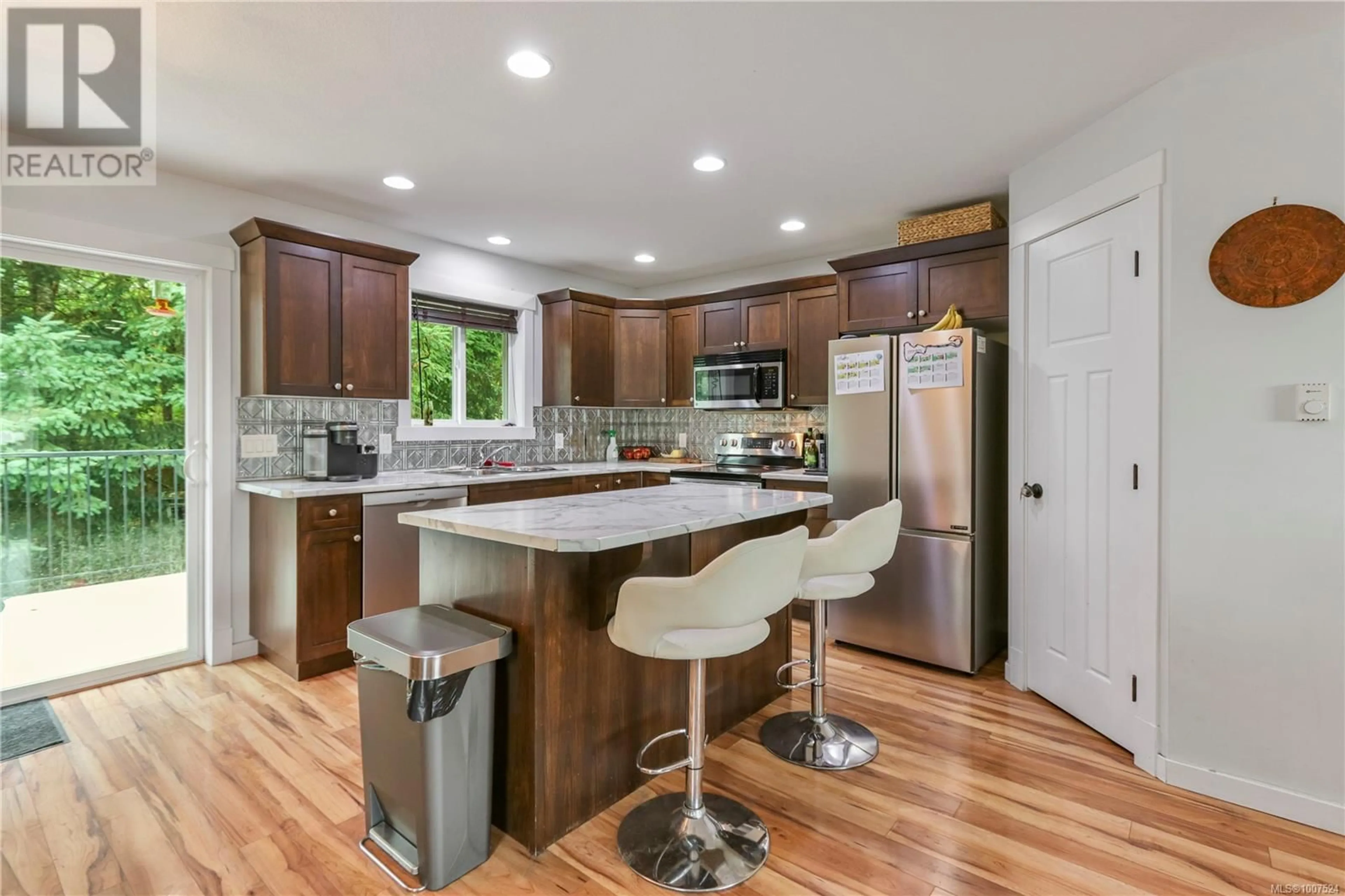 Open concept kitchen, unknown for 1069 SOUTHWOOD DRIVE, Nanaimo British Columbia V9R0B2