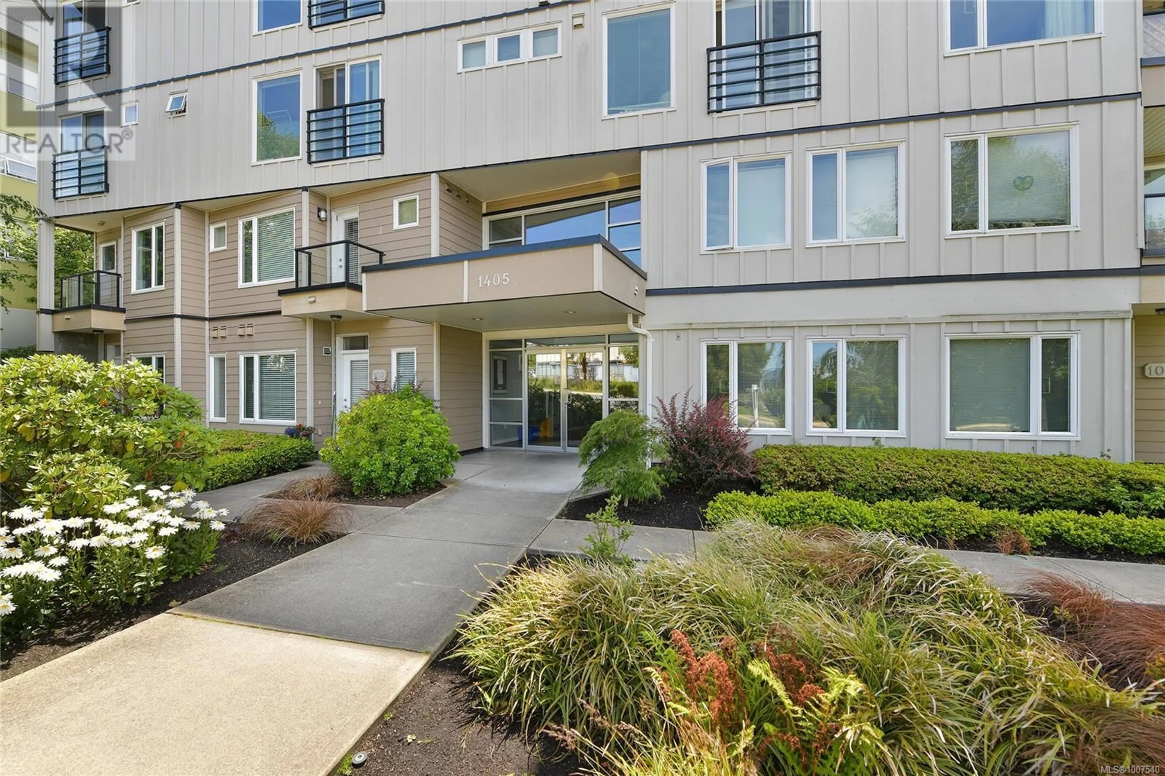 Patio, unknown for 311 - 1405 ESQUIMALT ROAD, Esquimalt British Columbia V9A3L9