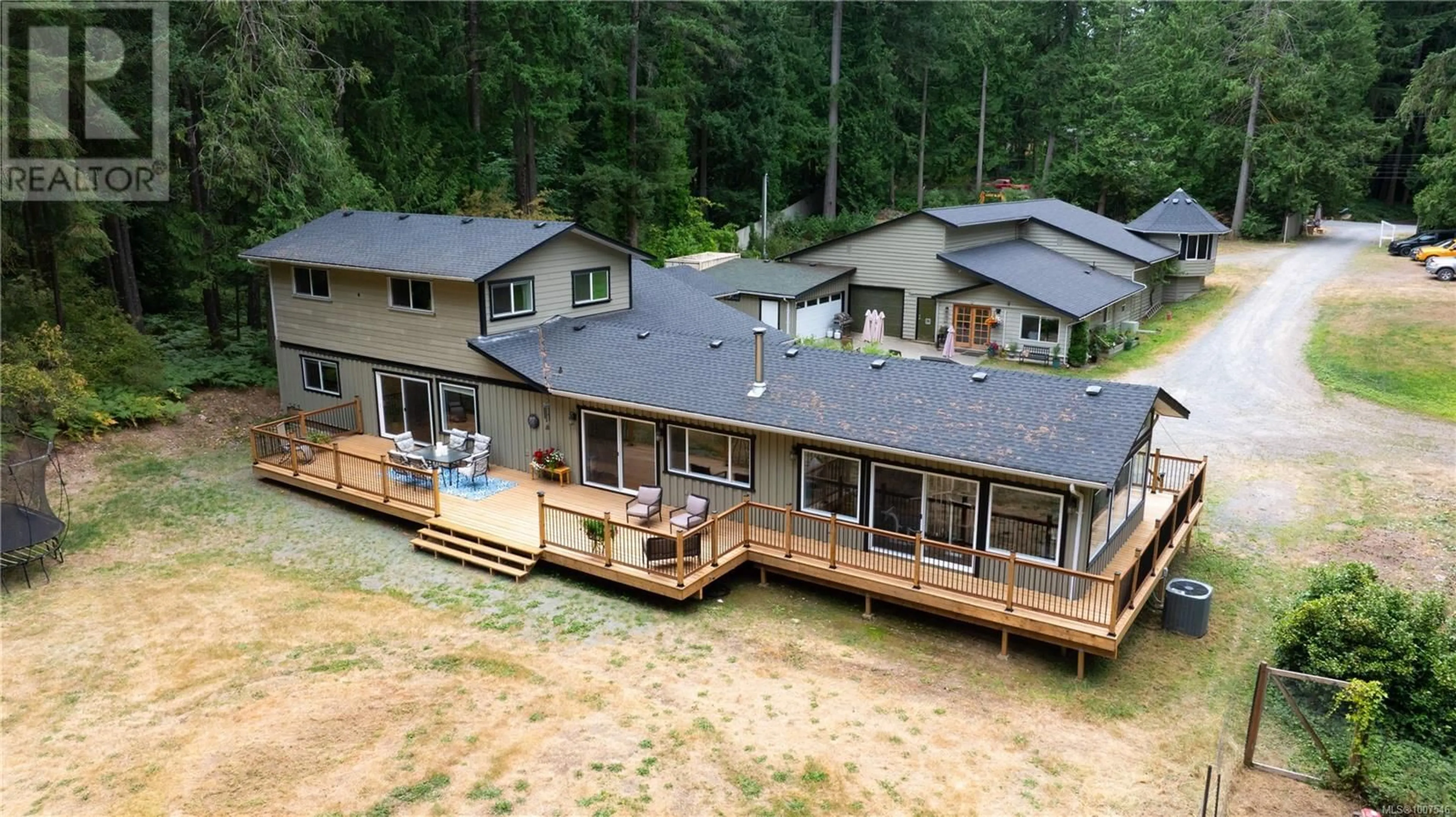 A pic from outside/outdoor area/front of a property/back of a property/a pic from drone, unknown for 1205 BRAITHWAITE DRIVE, Cobble Hill British Columbia V8H0G3