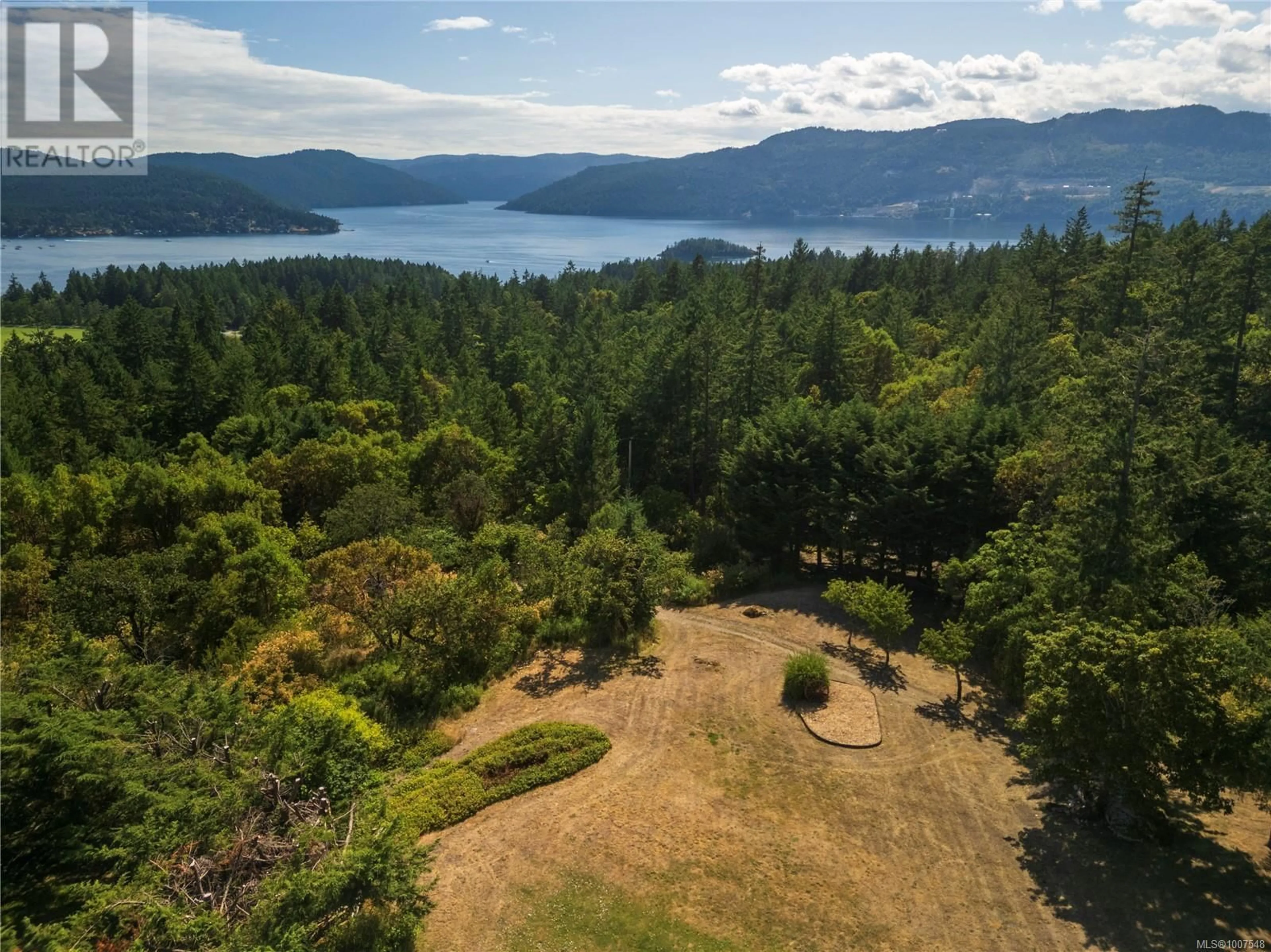 A pic from outside/outdoor area/front of a property/back of a property/a pic from drone, water/lake/river/ocean view for 8100 WOODWYN TERRACE, Central Saanich British Columbia V8M1S2