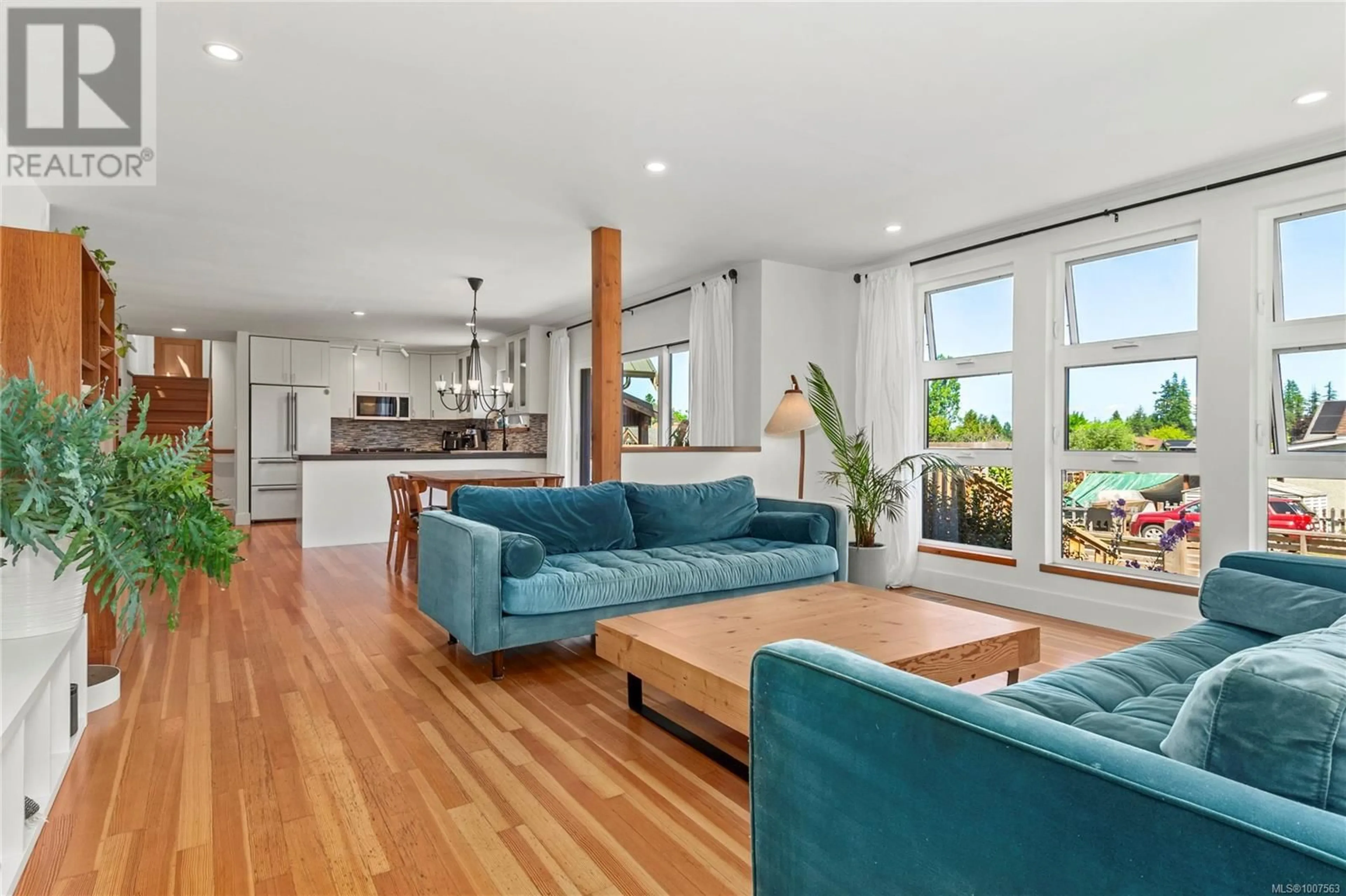 Open concept kitchen, unknown for 2756 ALLEN AVENUE, Cumberland British Columbia V0R1S0