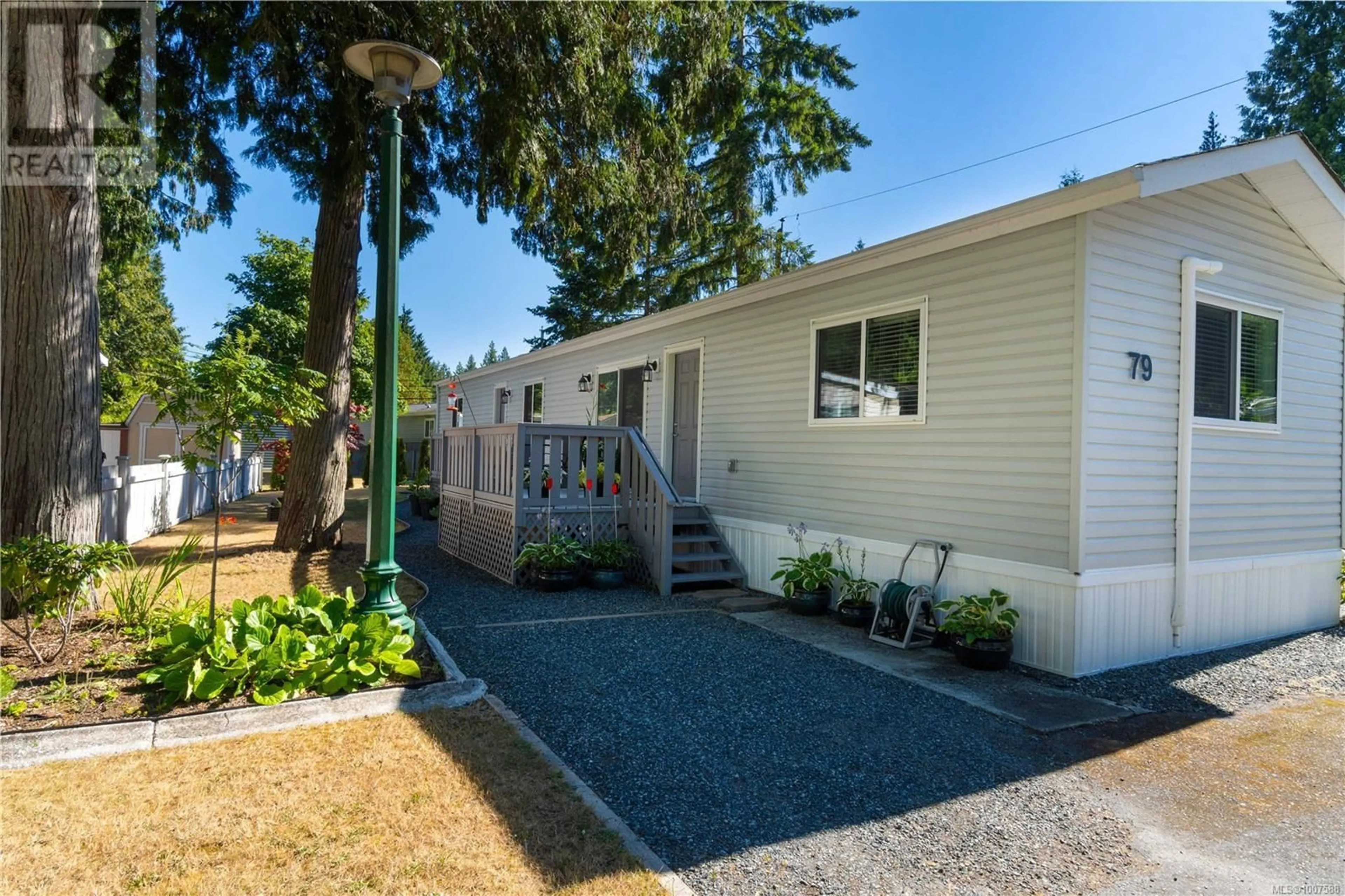 Home with vinyl exterior material, street for 79 - 25 MAKI ROAD, Nanaimo British Columbia V9R6N3