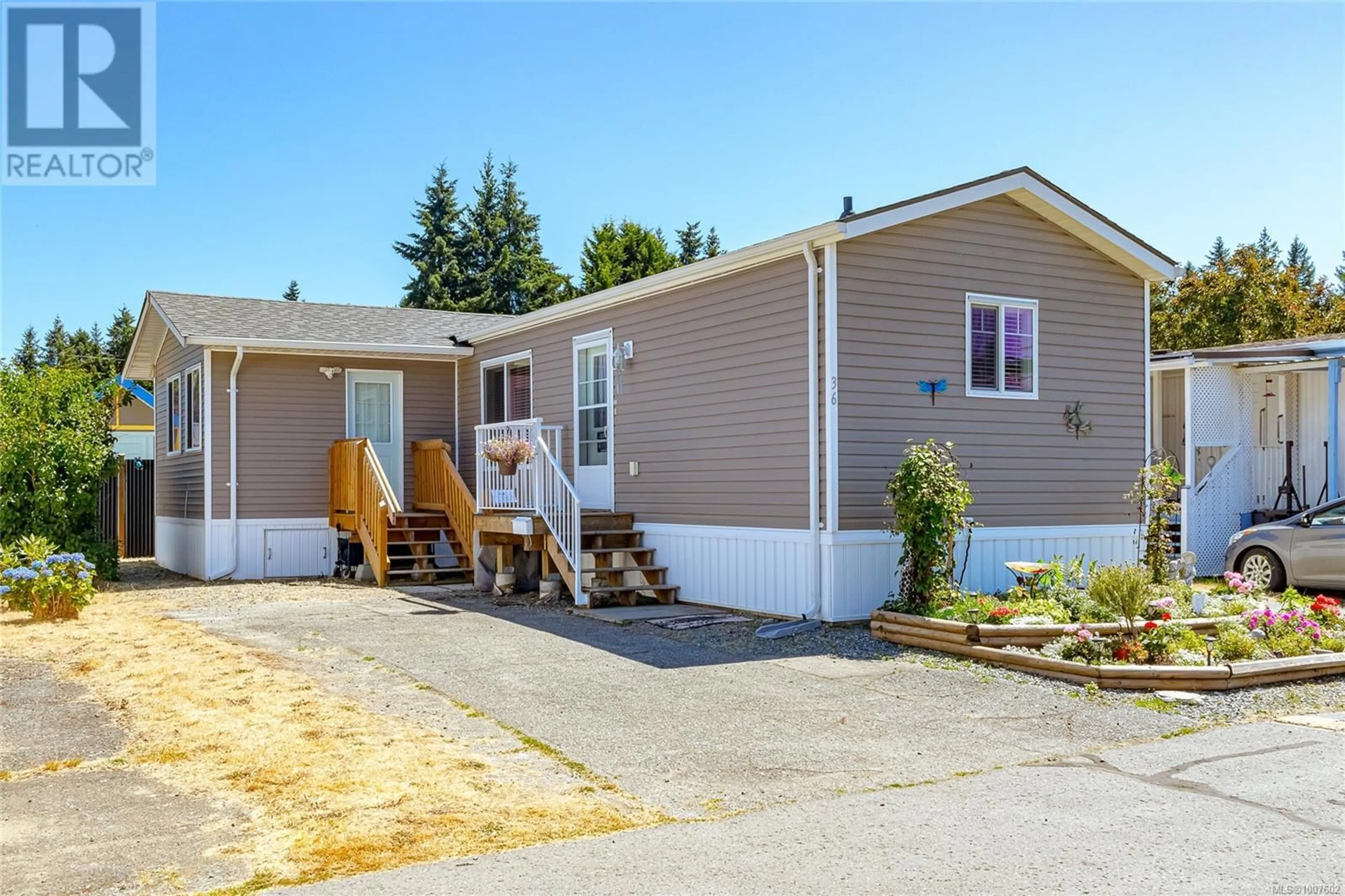 Home with vinyl exterior material, street for 36 - 3497 GIBBINS ROAD, Duncan British Columbia V9L6C9