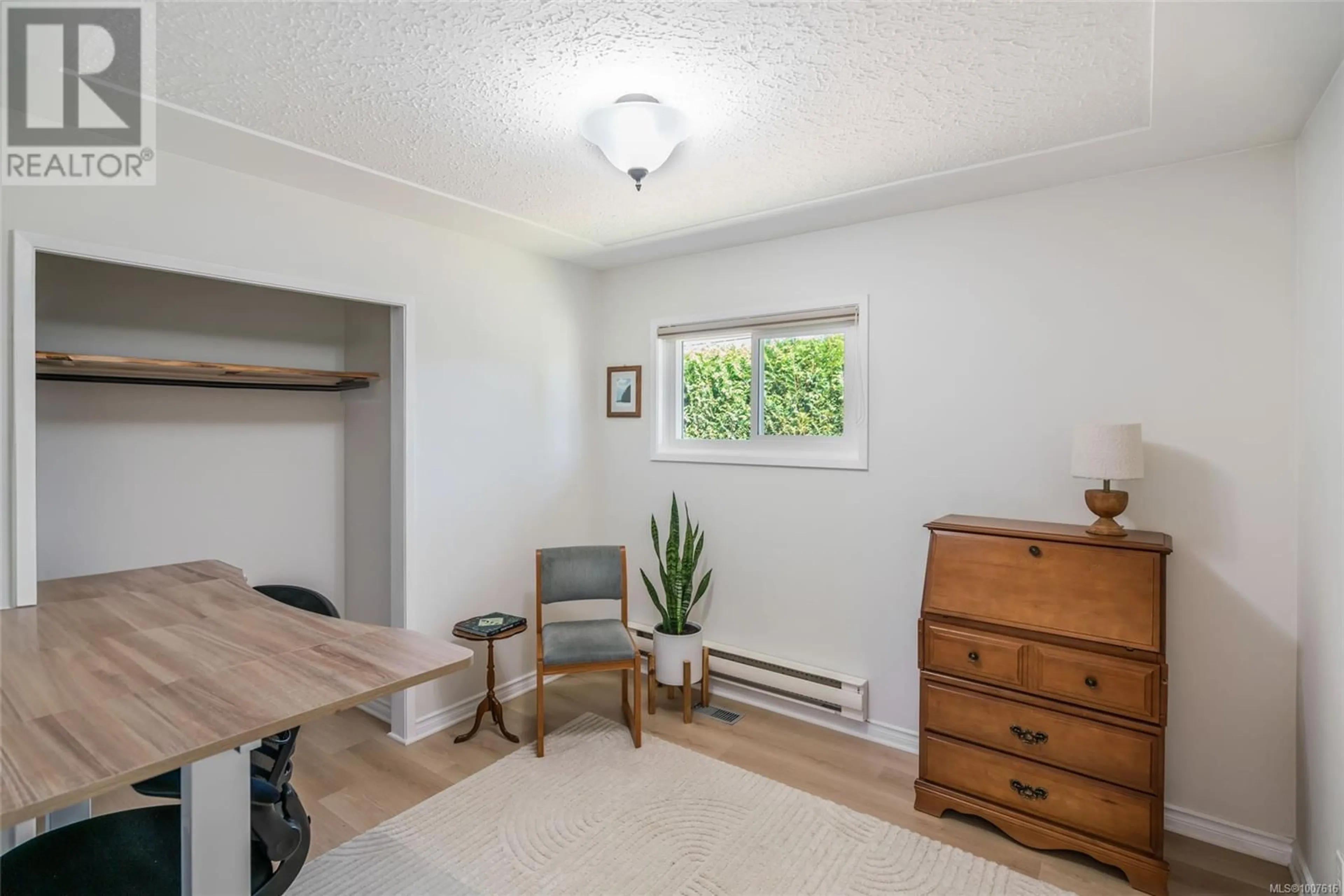 A pic of a room for 2135 WILLEMAR AVENUE, Courtenay British Columbia V9N3M7