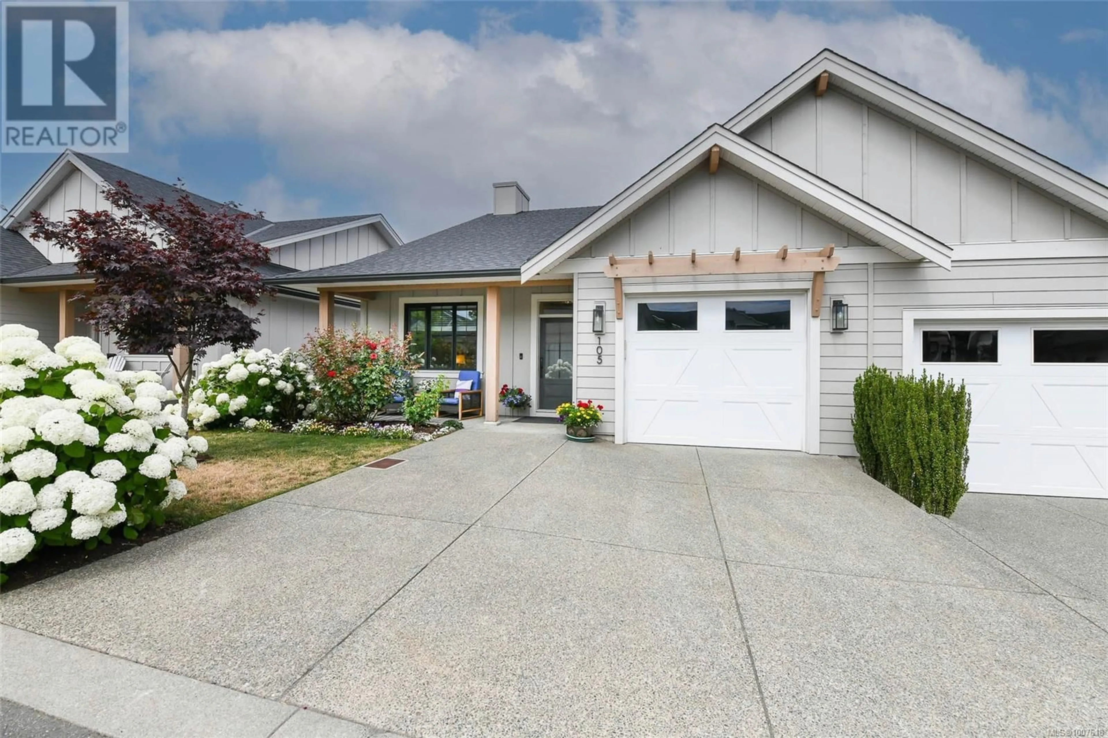 Home with vinyl exterior material, street for 105 - 4098 BUCKSTONE ROAD, Courtenay British Columbia V9N0H2