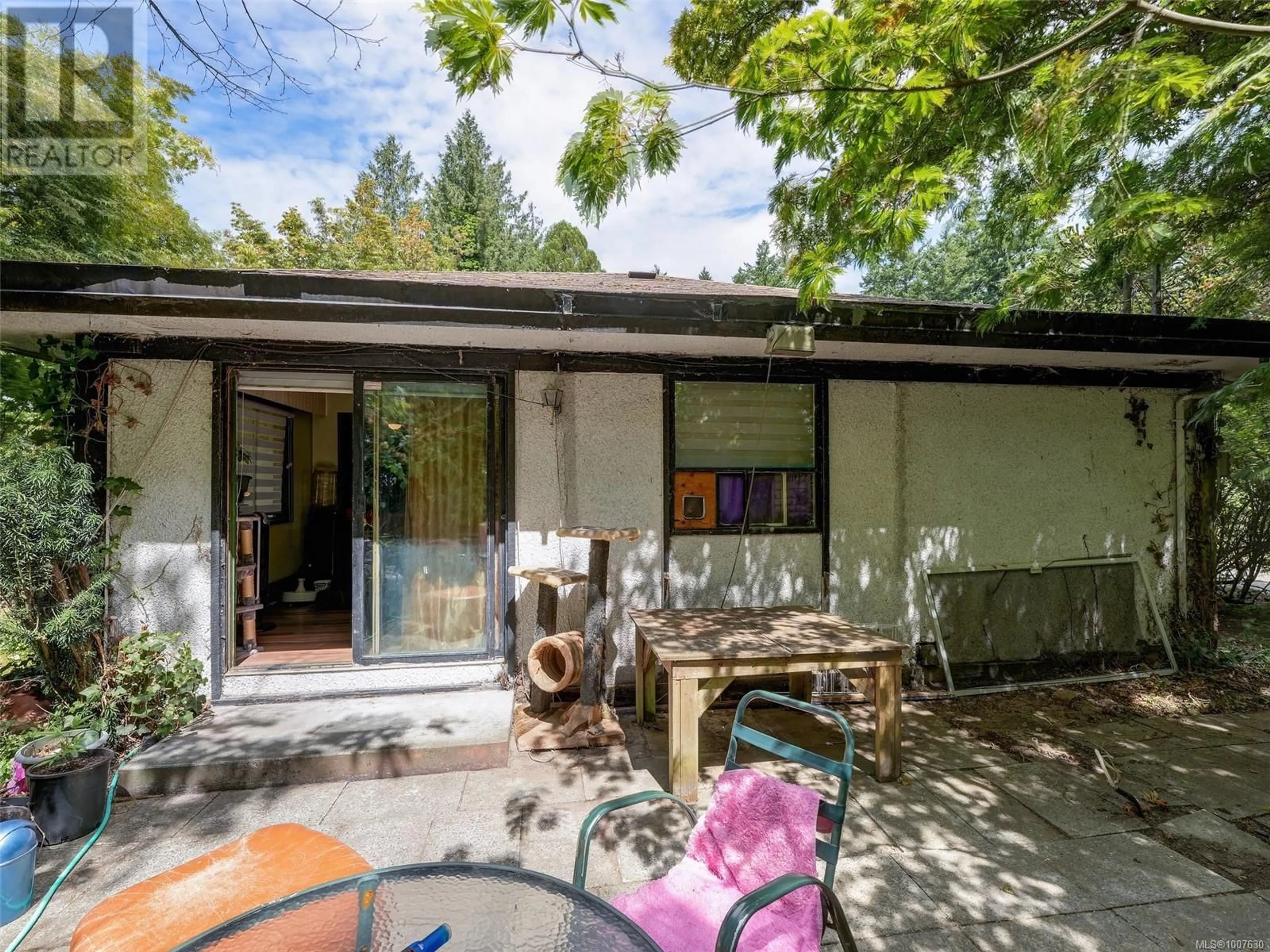 Patio, street for 3140 CAMPION ROAD, Central Saanich British Columbia V8M1W7