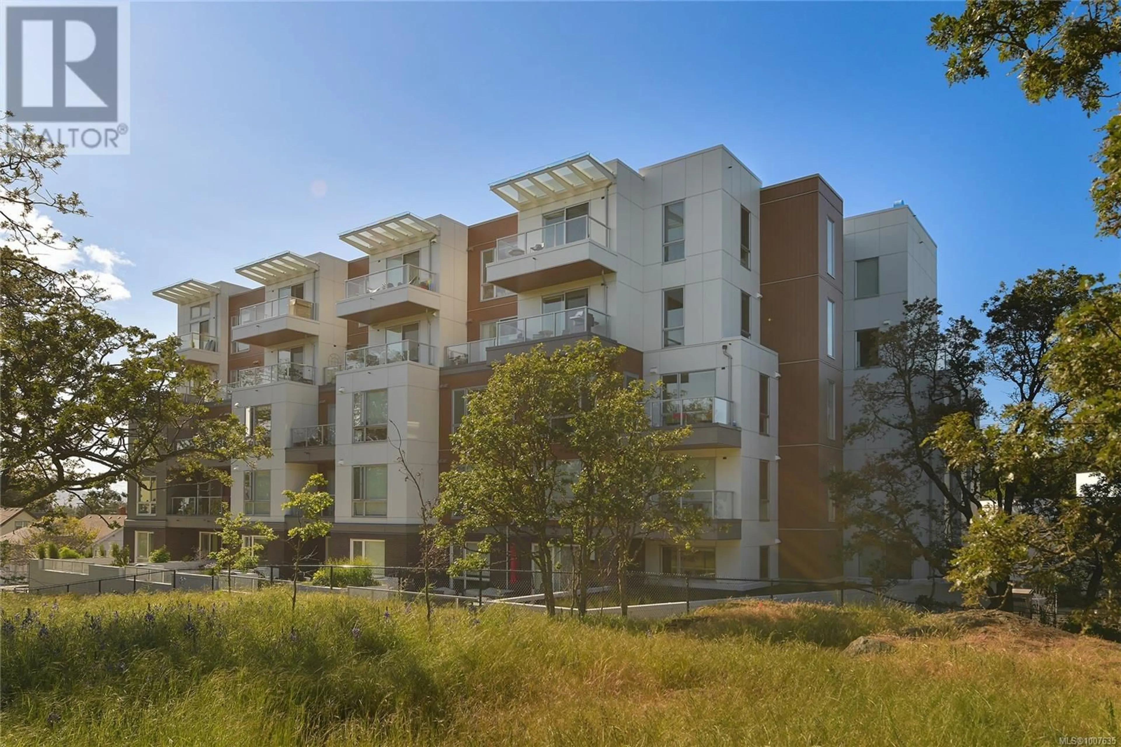 Unknown for 406 - 1301 HILLSIDE AVENUE, Victoria British Columbia V8T2B3