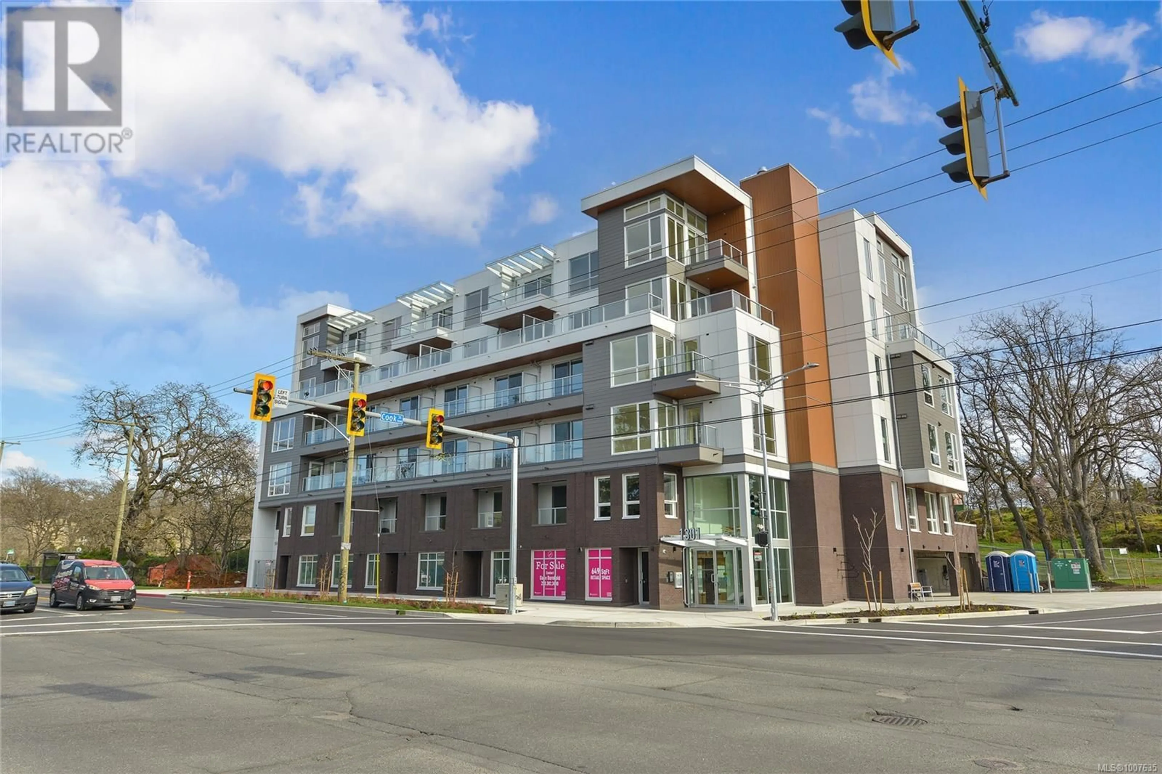 Unknown for 406 - 1301 HILLSIDE AVENUE, Victoria British Columbia V8T2B3