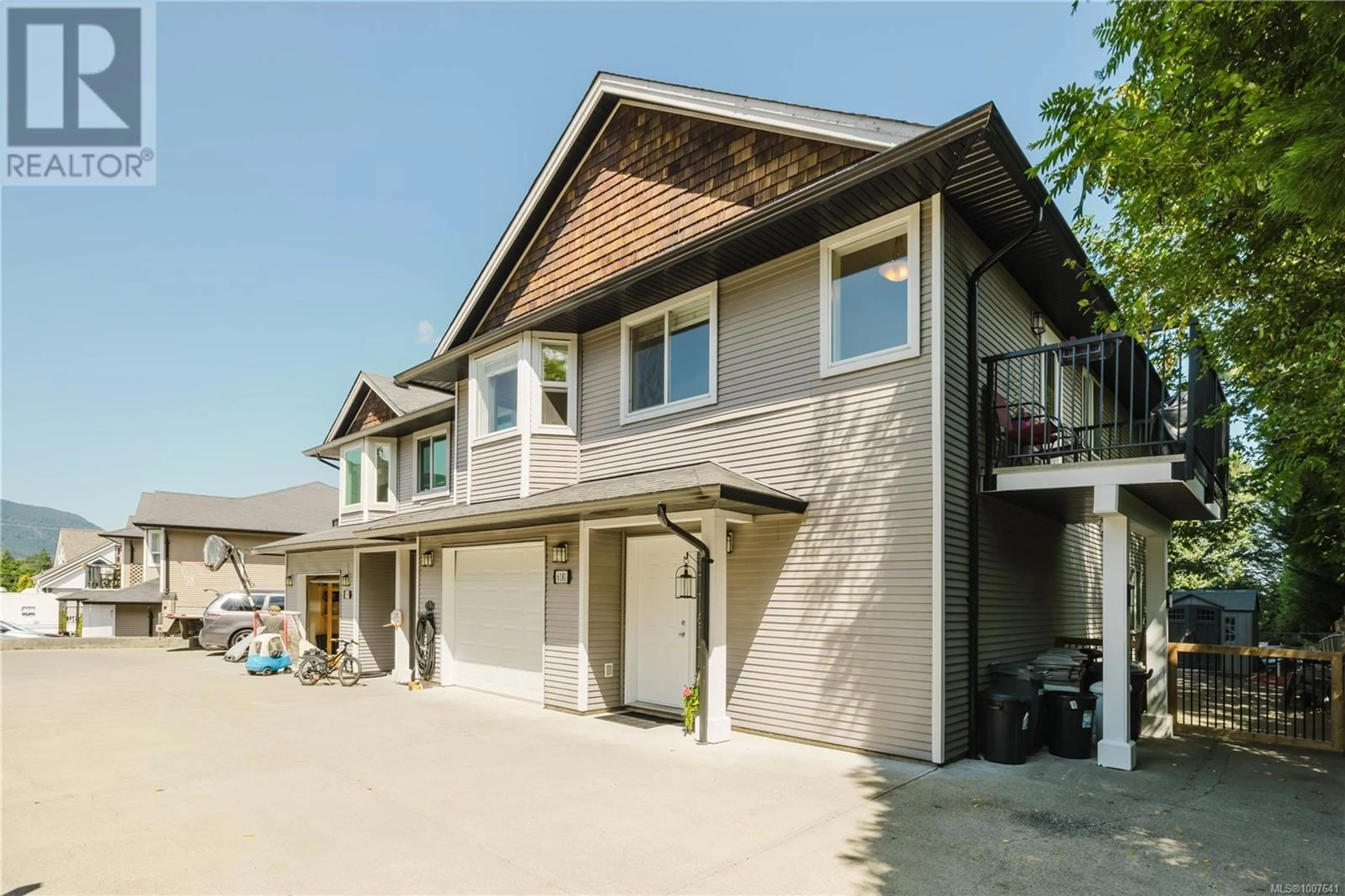 Home with vinyl exterior material, street for 6181 DROMBEG PLACE, Duncan British Columbia V9L0A8