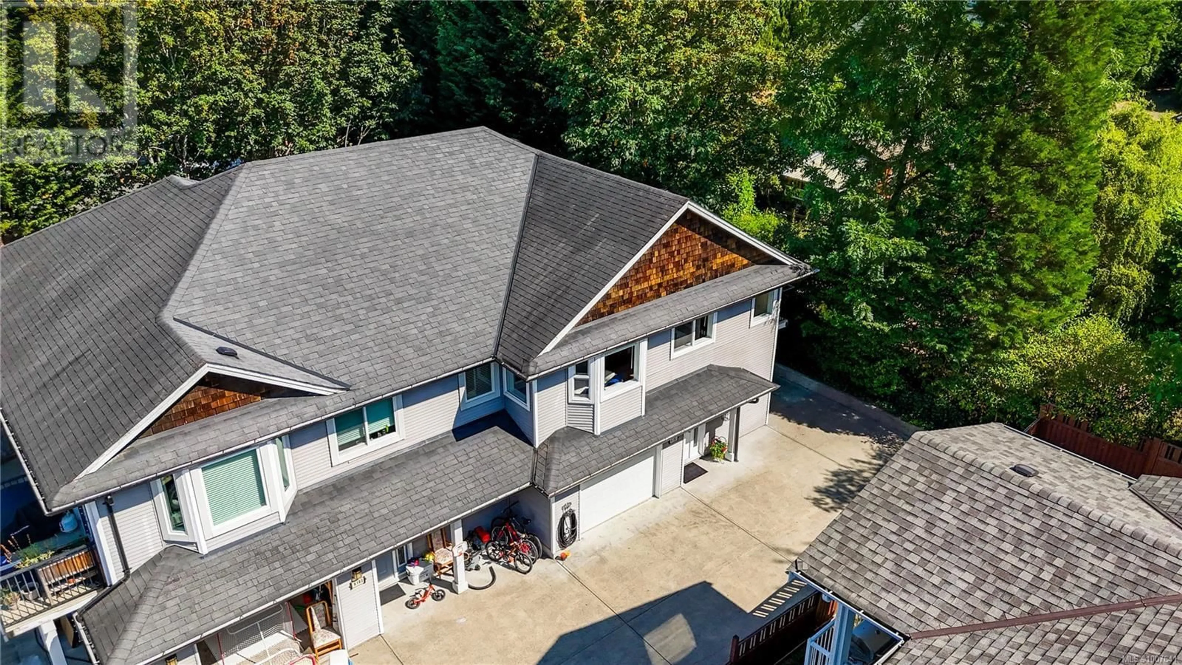 A pic from outside/outdoor area/front of a property/back of a property/a pic from drone, unknown for 6181 DROMBEG PLACE, Duncan British Columbia V9L0A8