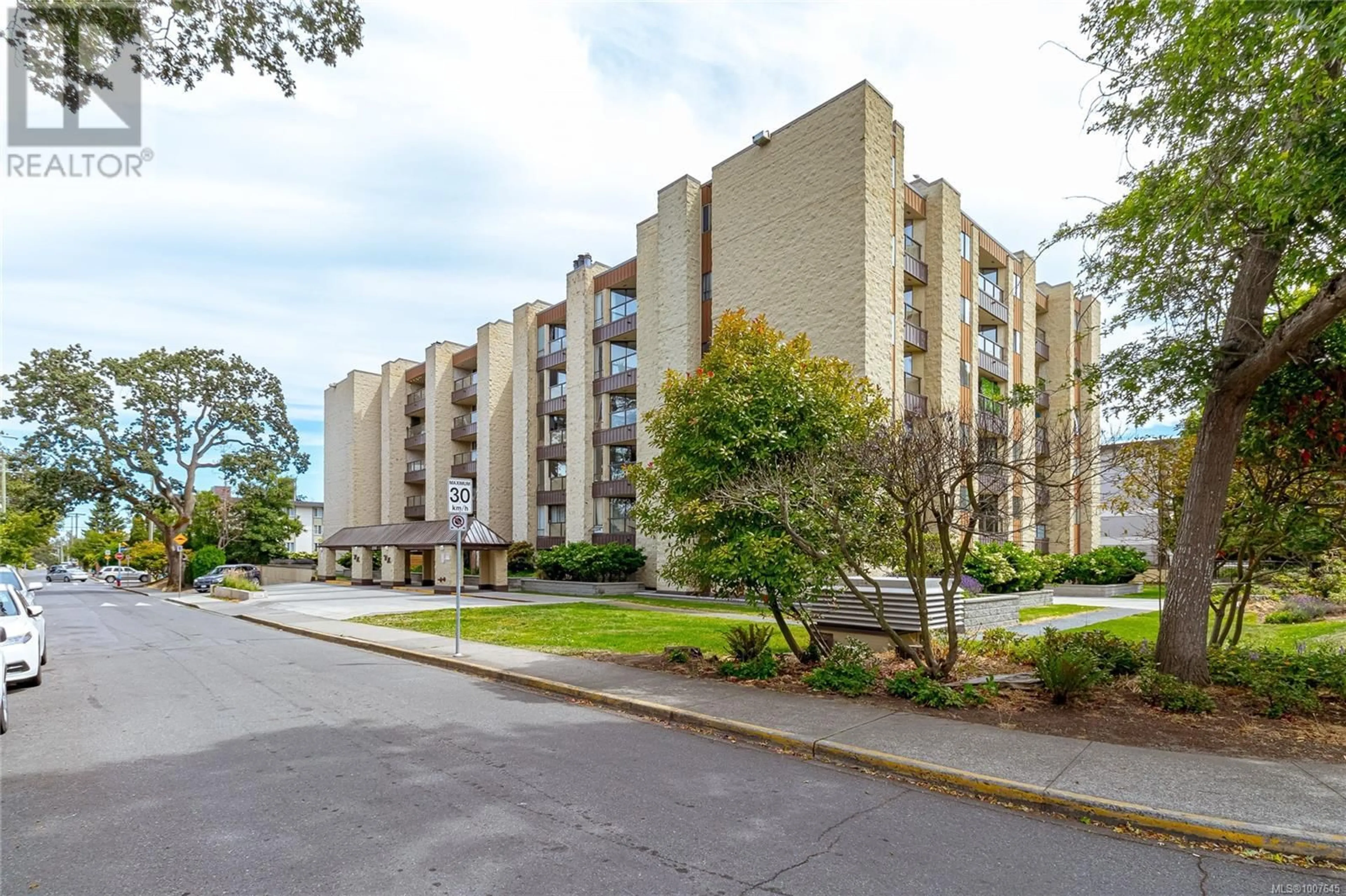 Unknown for 307 - 1745 LEIGHTON ROAD, Victoria British Columbia V8R6R6