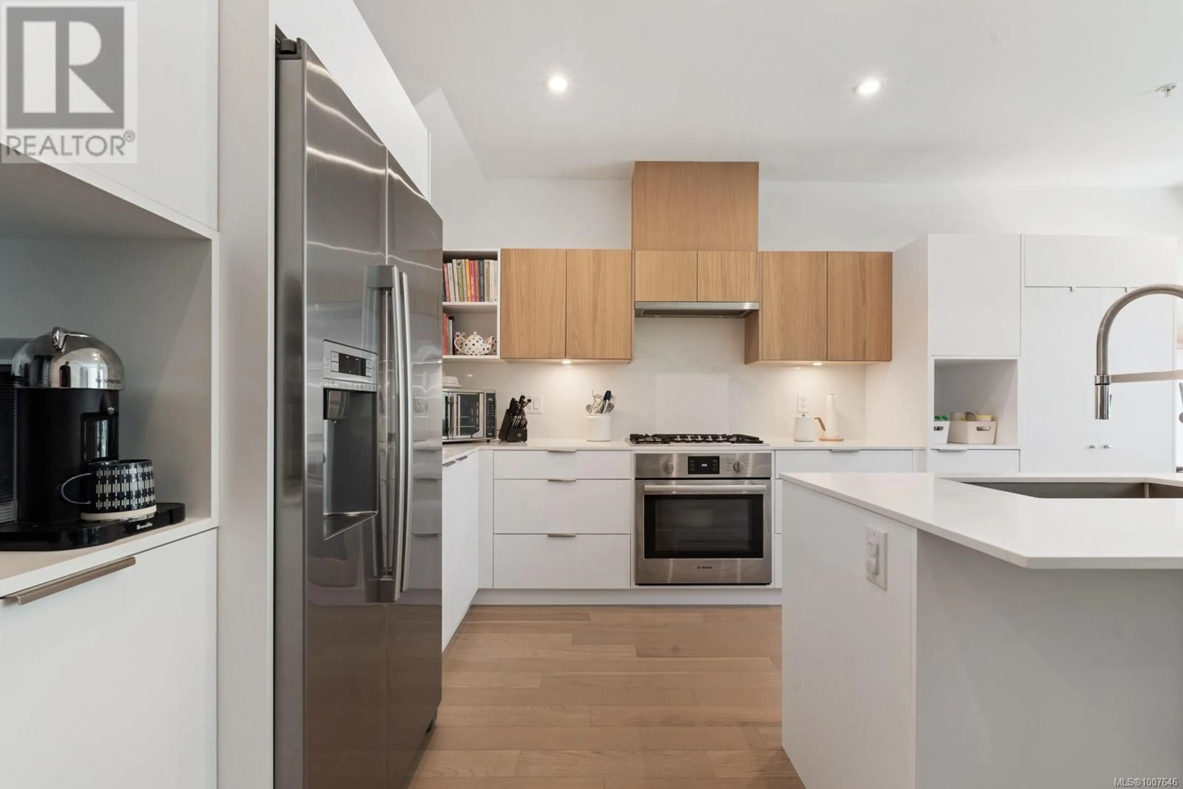 Contemporary kitchen, wood/laminate floor for 103 - 1720 FAIRFIELD ROAD, Victoria British Columbia V8S1G3