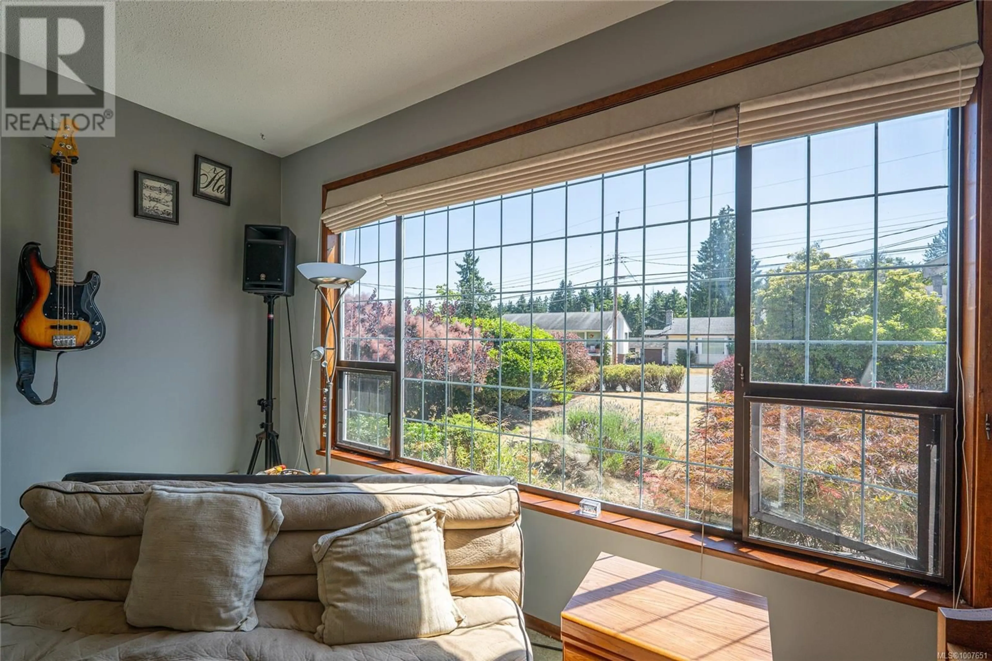 Living room with furniture, unknown for 3171 CHANNEL BOULEVARD, Chemainus British Columbia V0R1K2