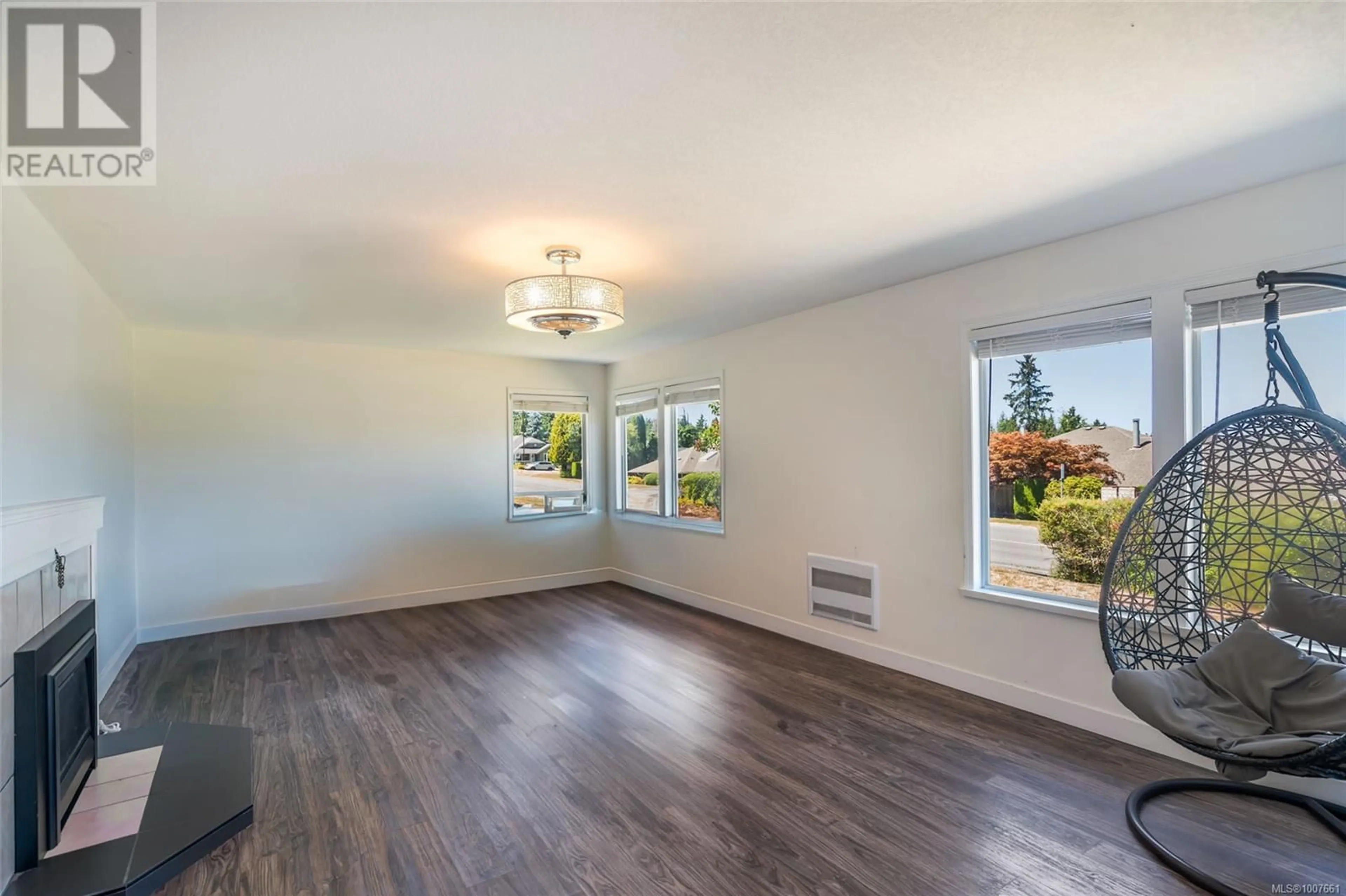 A pic of a room for 124 GARDEN ROAD WEST, Qualicum Beach British Columbia V9K1R9