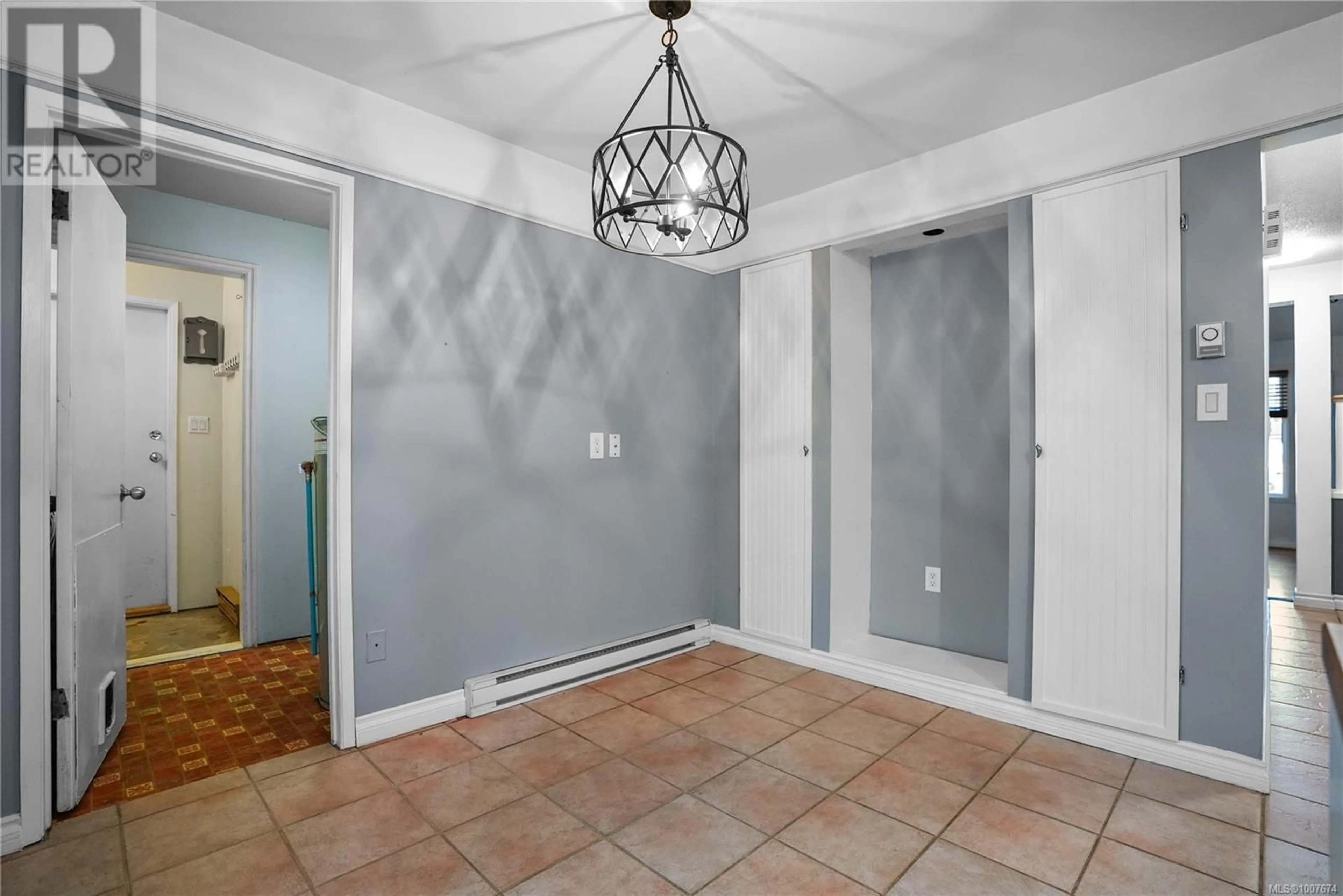 Unknown for 2970 ALMARTIN PLACE, Colwood British Columbia V9B4Z1
